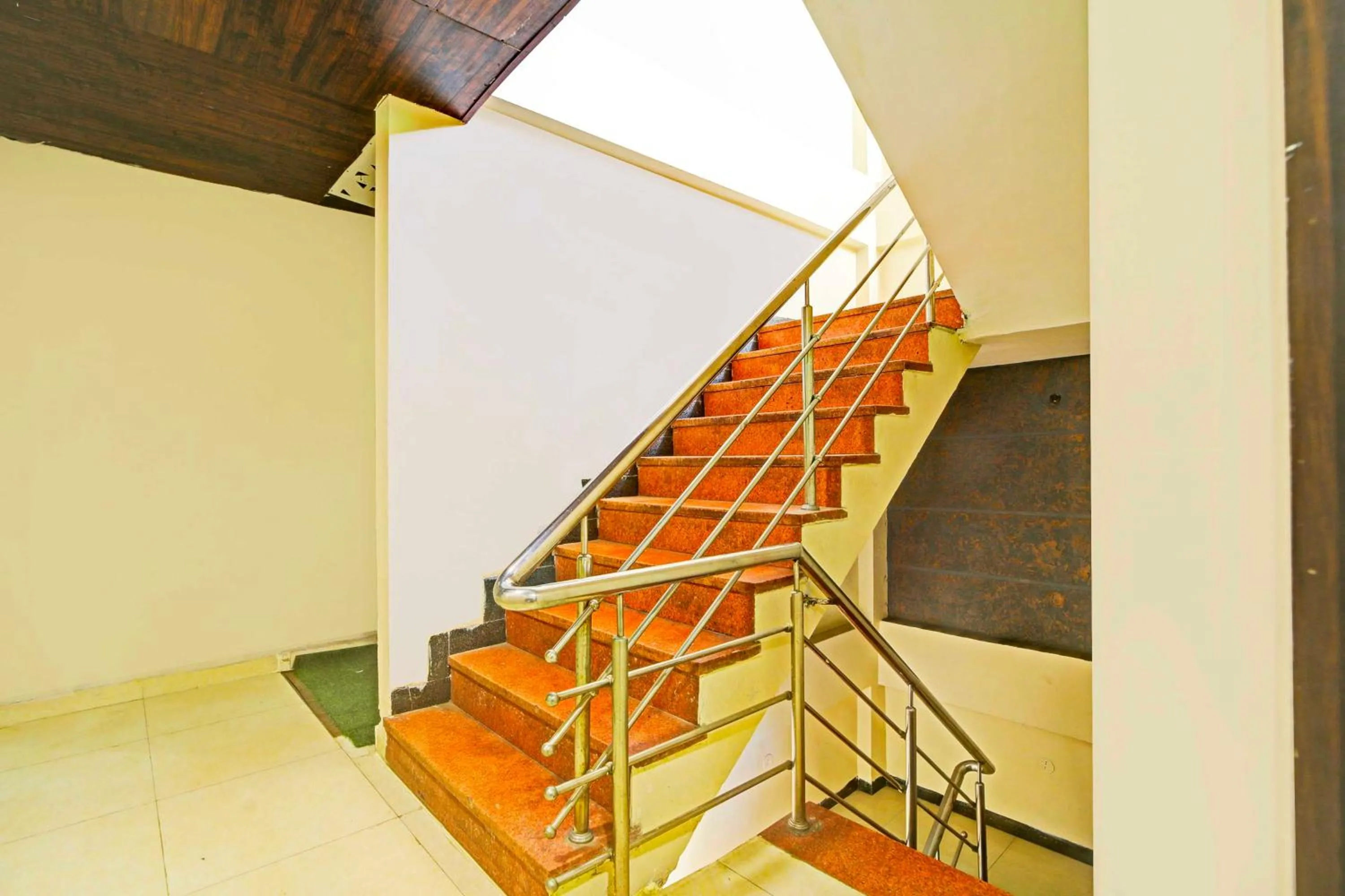 Lobby or reception in Hotel O Regional Park Indore