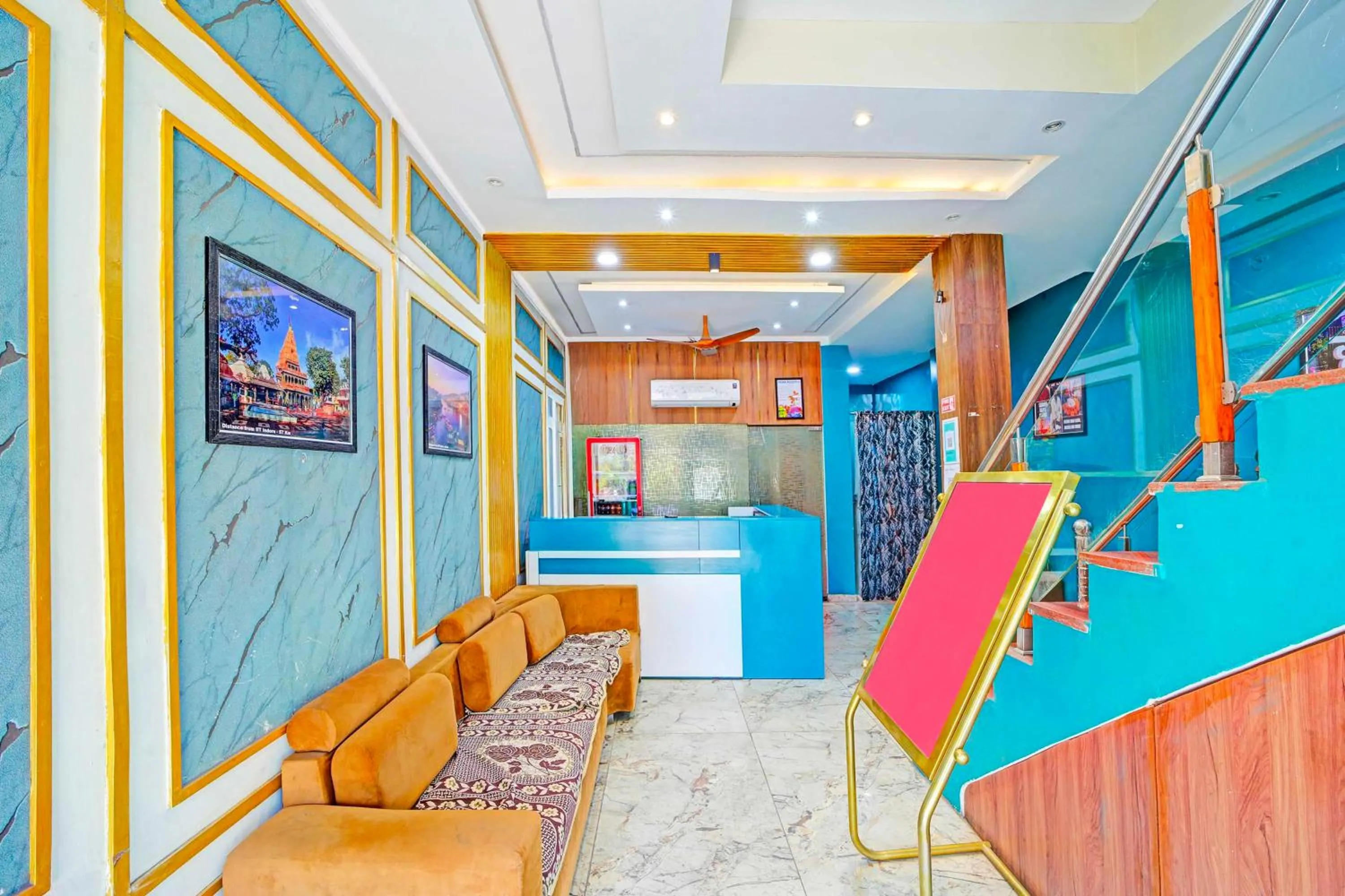 Lobby or reception in Hotel O Regional Park Indore