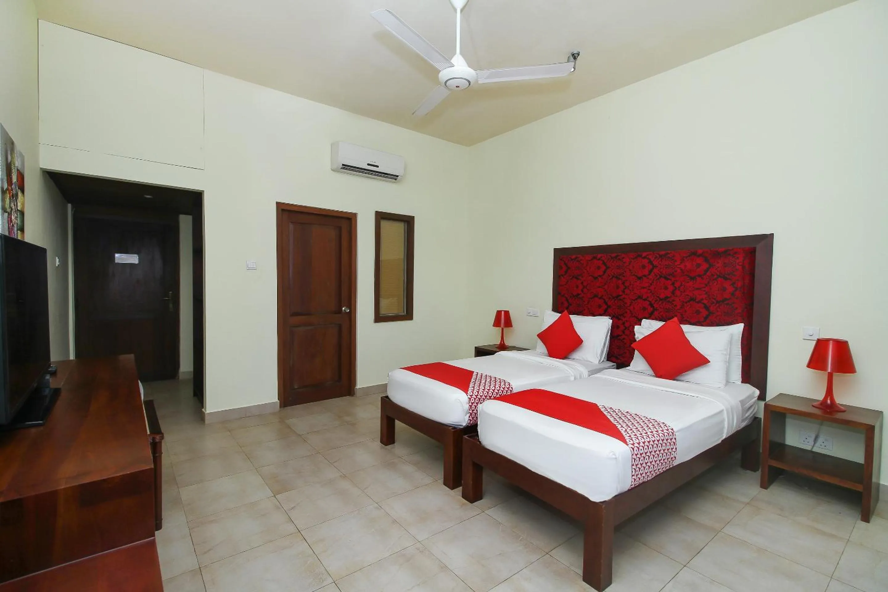 Bedroom, Bed in Maresia Beach Villa