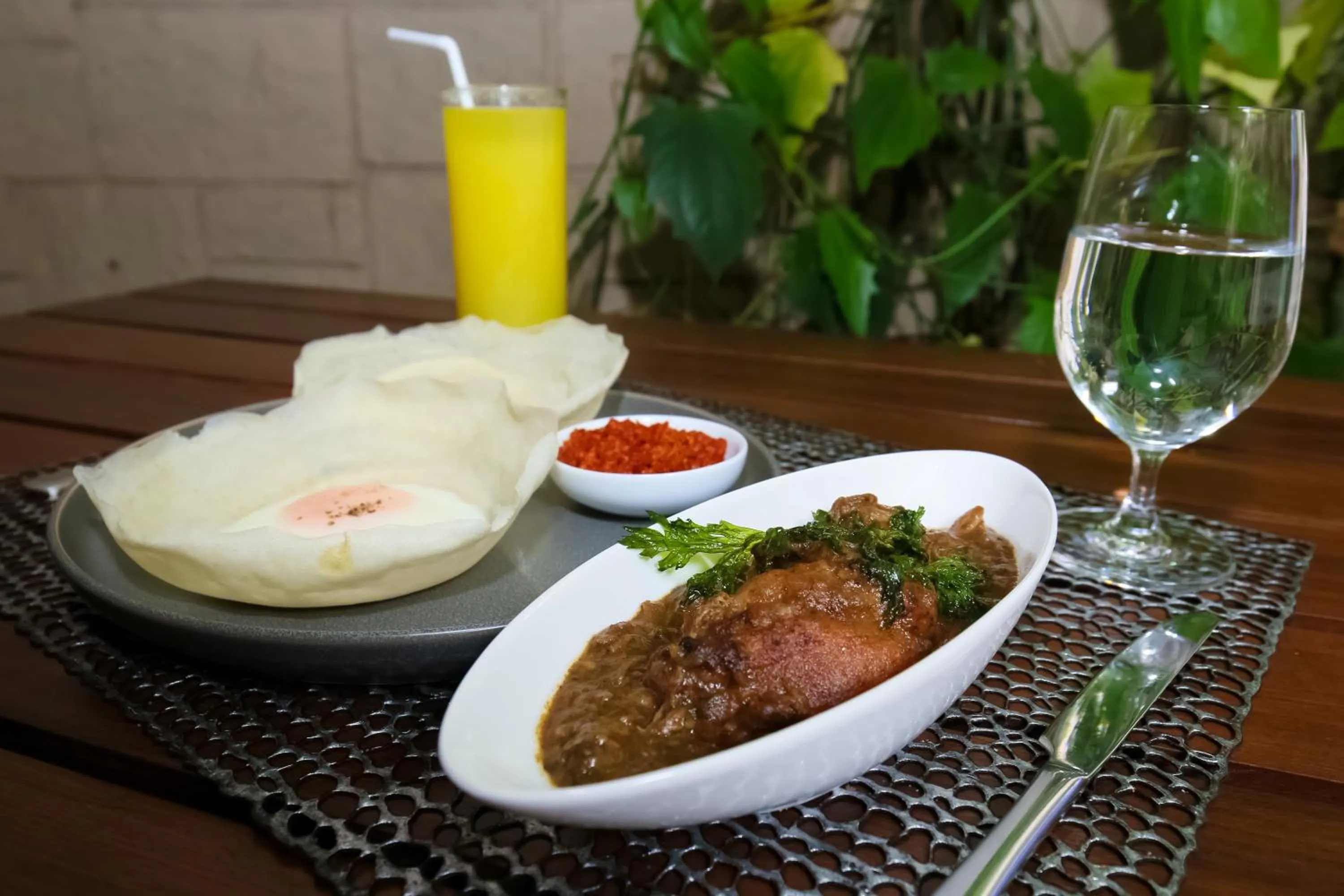 Breakfast in Maresia Beach Villa