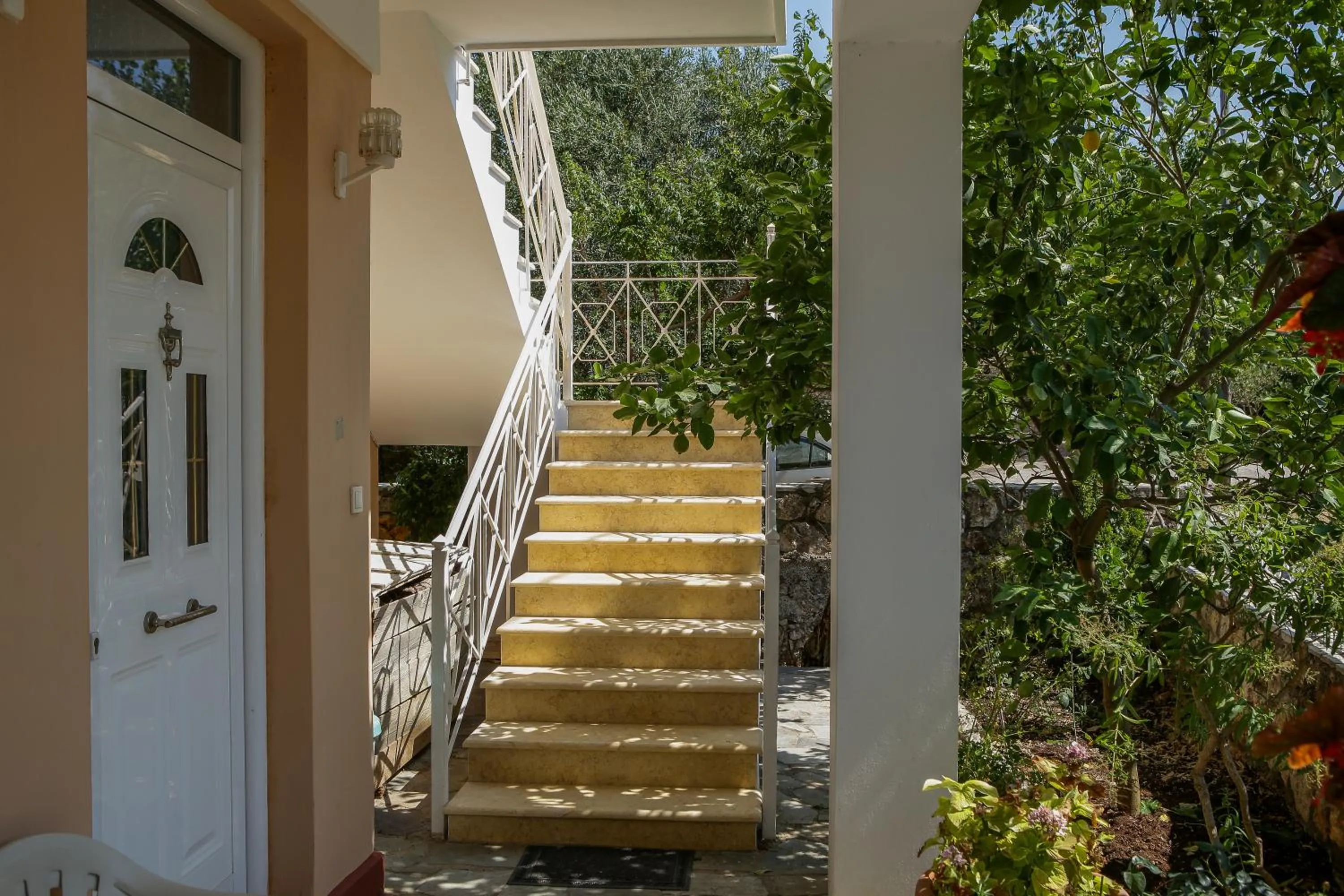 Facade/entrance in Casa de Calma