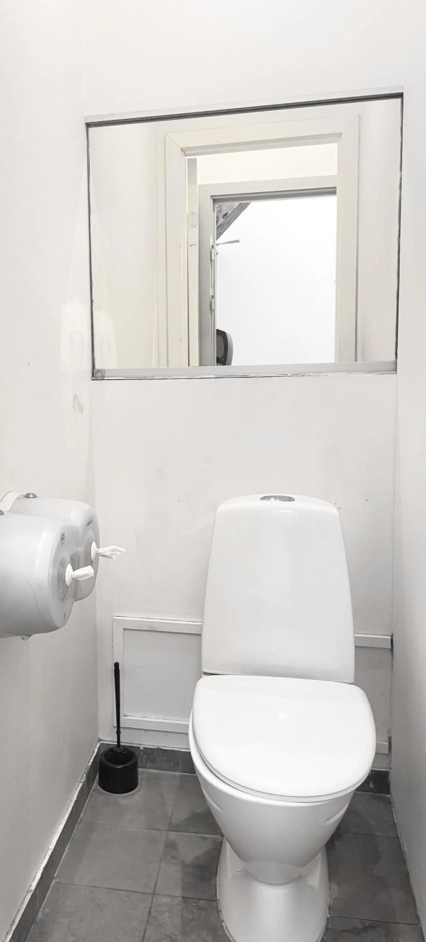 Toilet in Capsule Hotel Nyhavn63