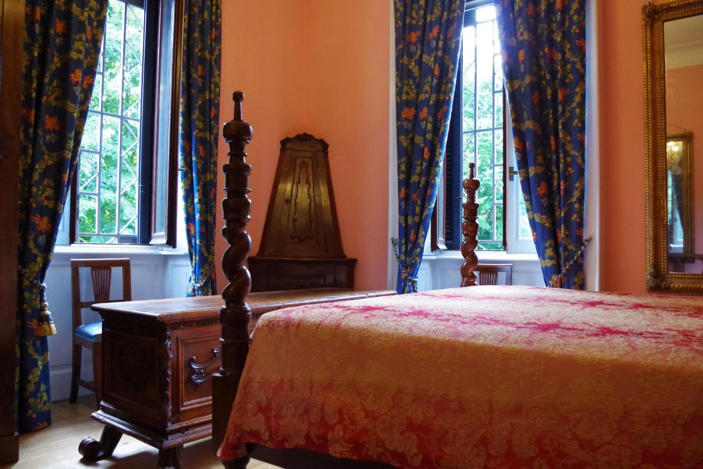 Photo of the whole room, Bed in Villa Puccini