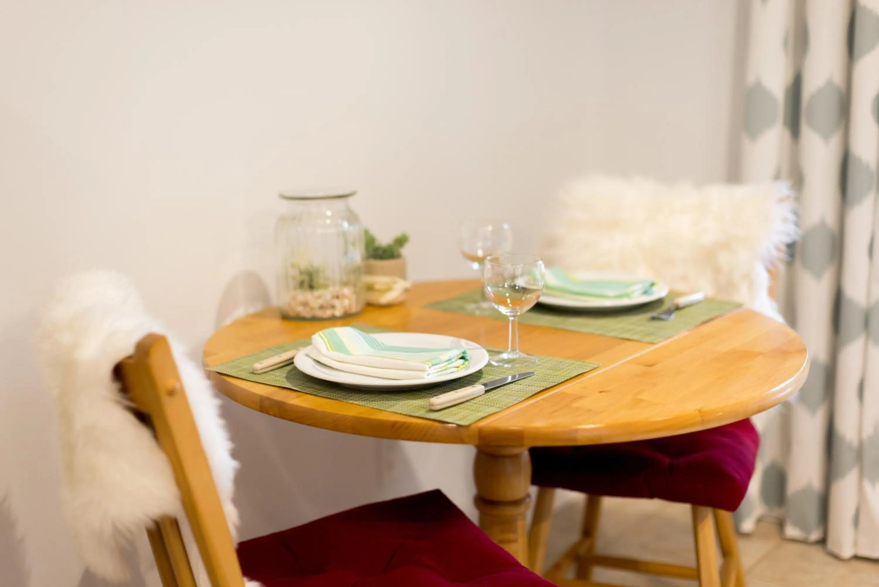 Dining area in Enchanter Ocean View Suites