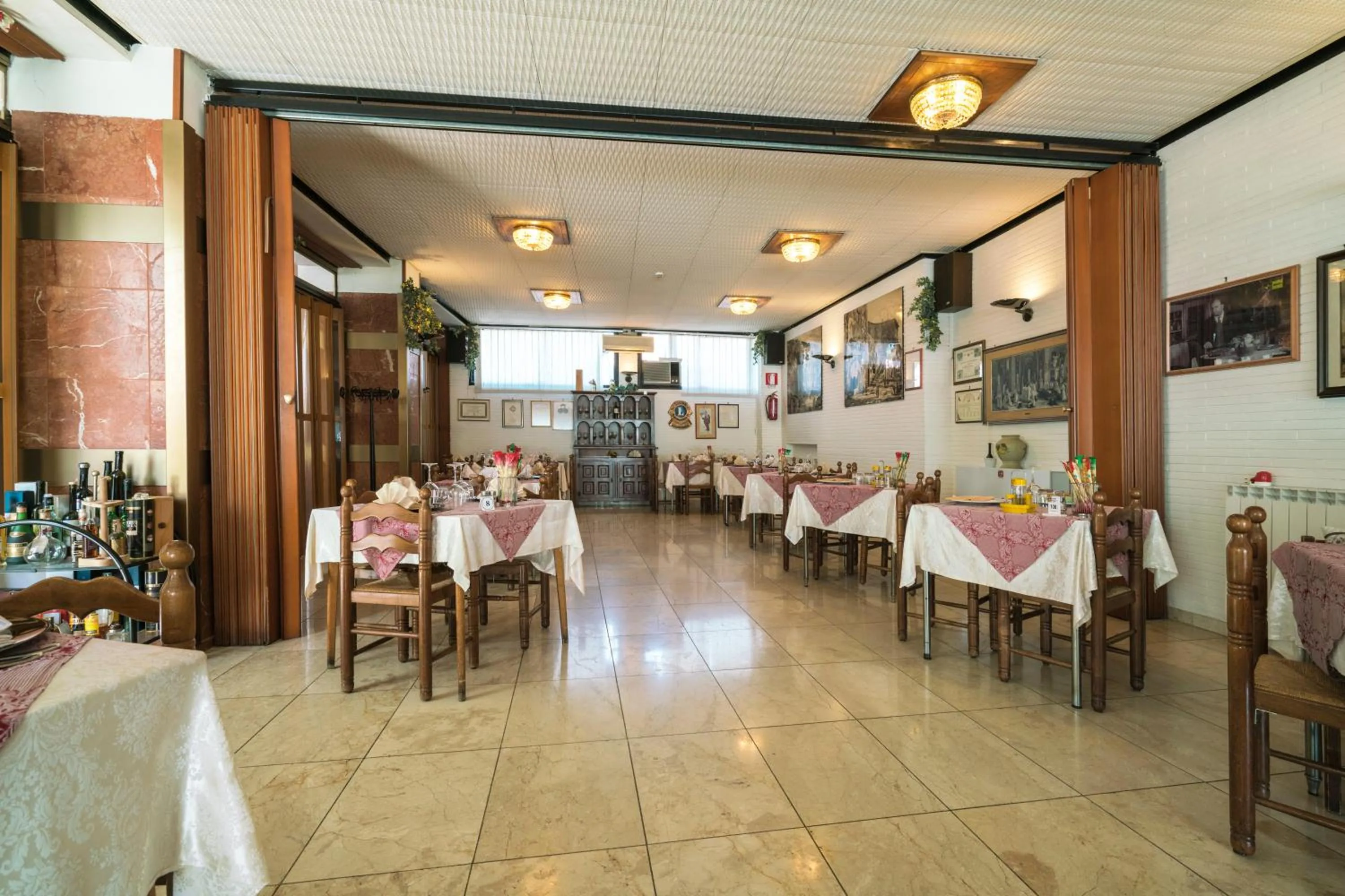 Restaurant/places to eat in Hotel Ristorante Stella