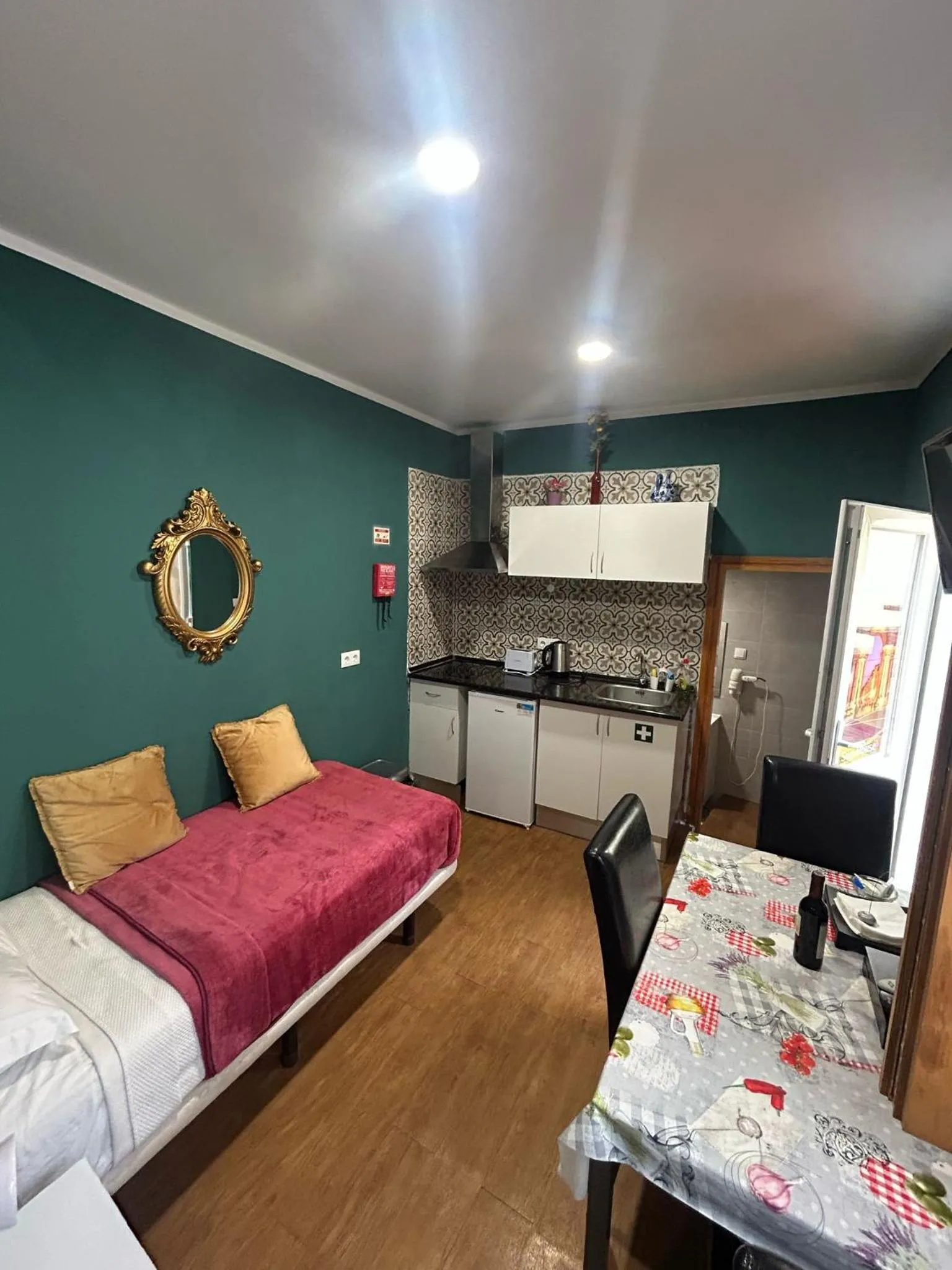 Bed in Sao Jorge Apartments & Suites