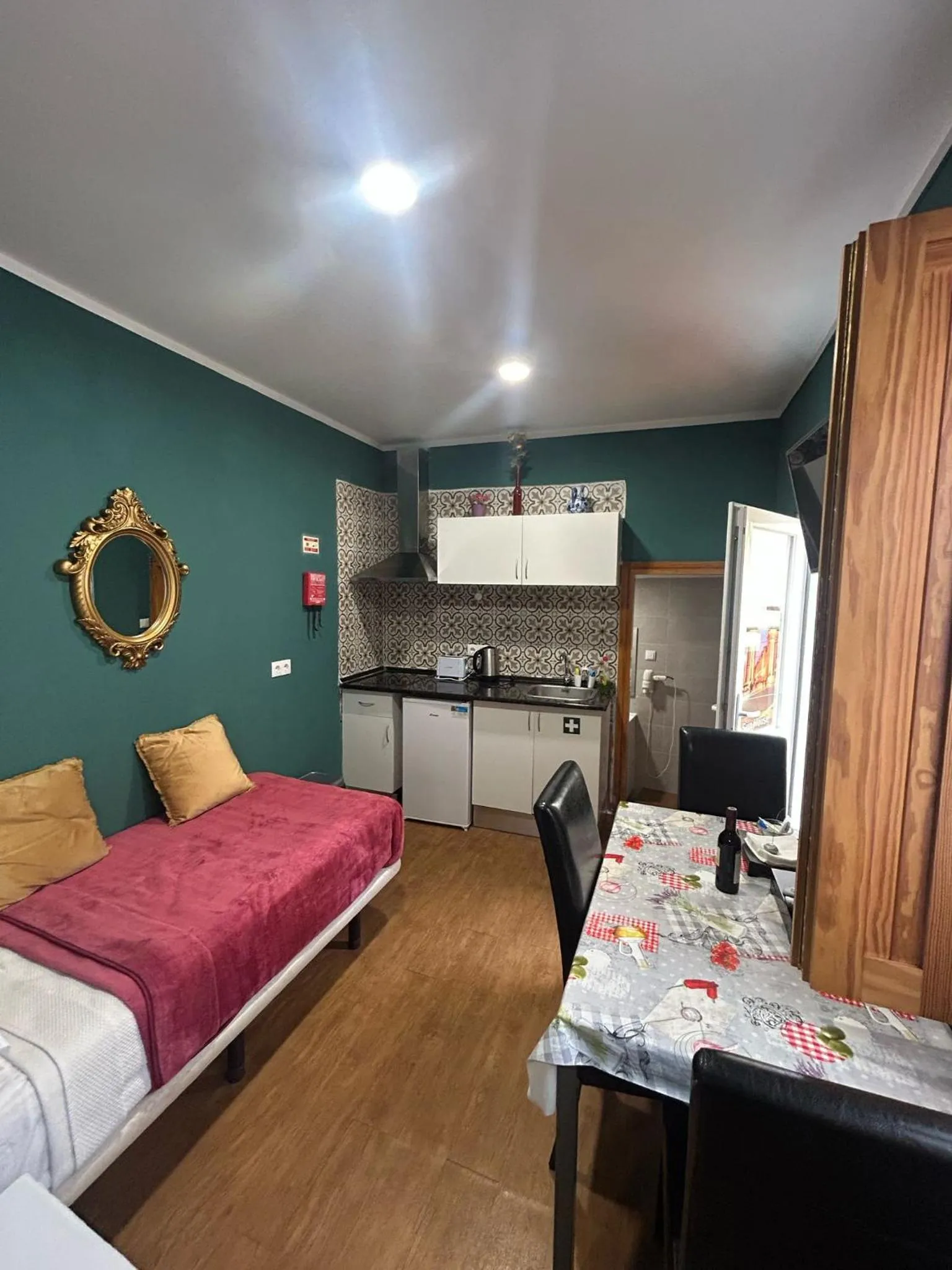 Bed in Sao Jorge Apartments & Suites