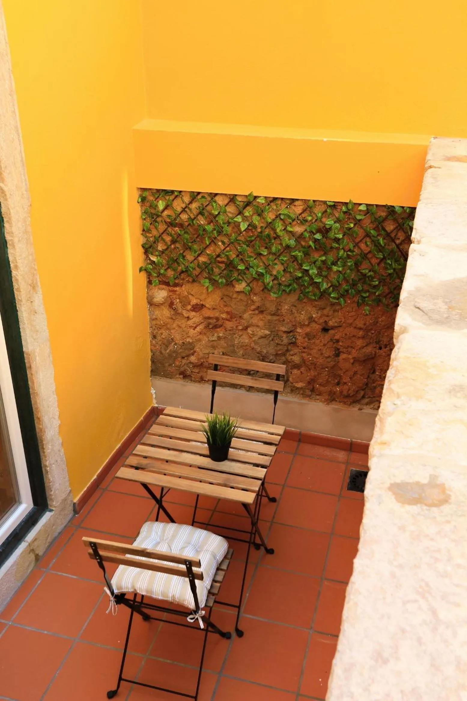 Patio in Sao Jorge Apartments & Suites