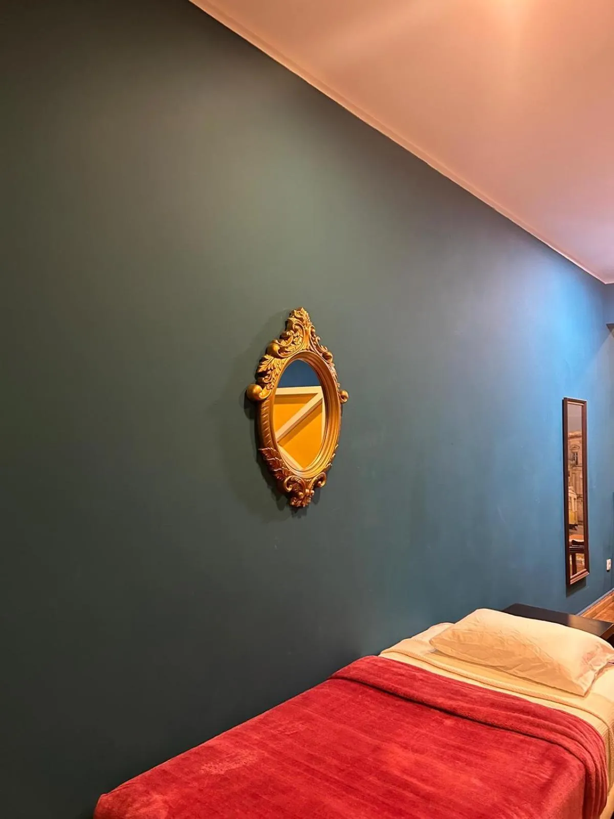 Bed in Sao Jorge Apartments & Suites