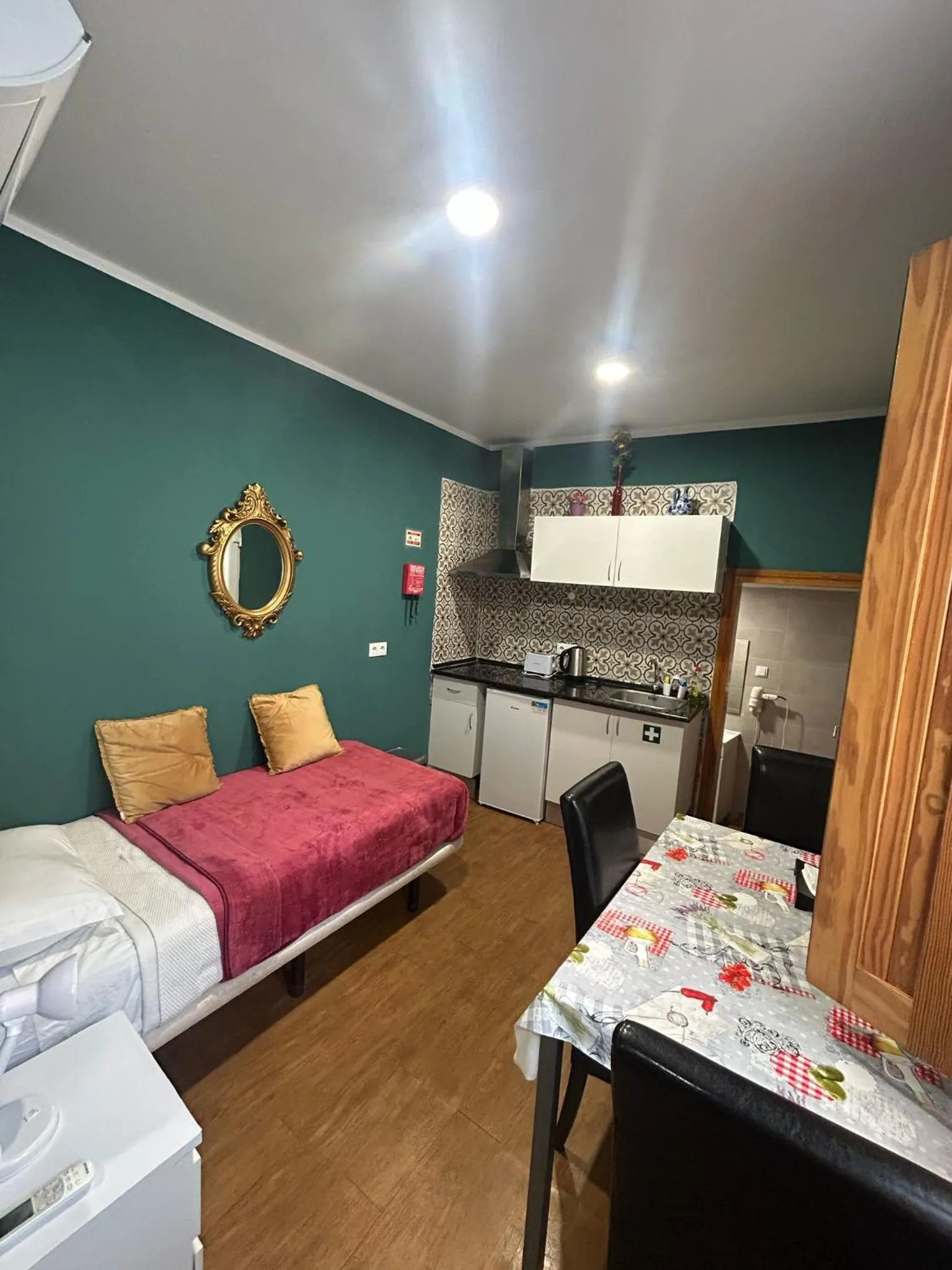 Bed in Sao Jorge Apartments & Suites