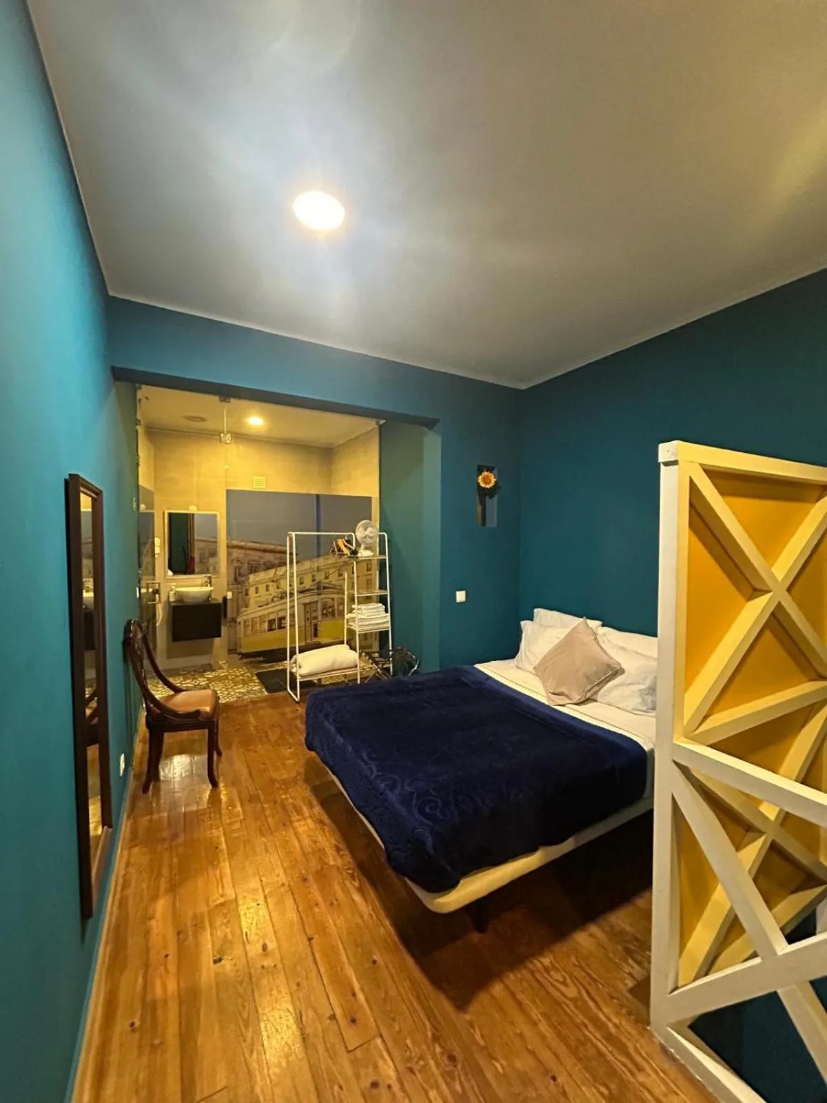 Toilet, Bed in Sao Jorge Apartments & Suites