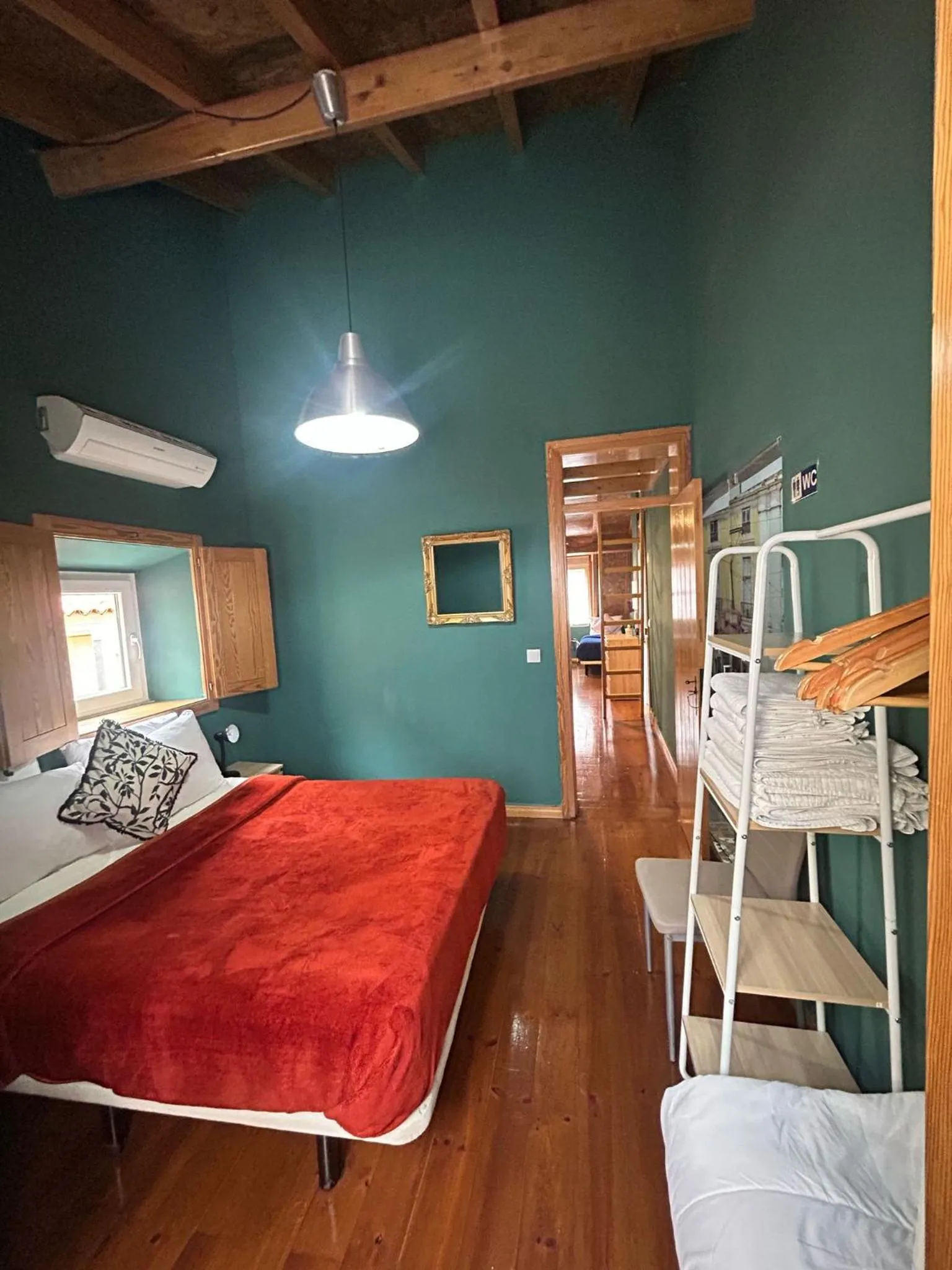 Bedroom, Bed in Sao Jorge Apartments & Suites