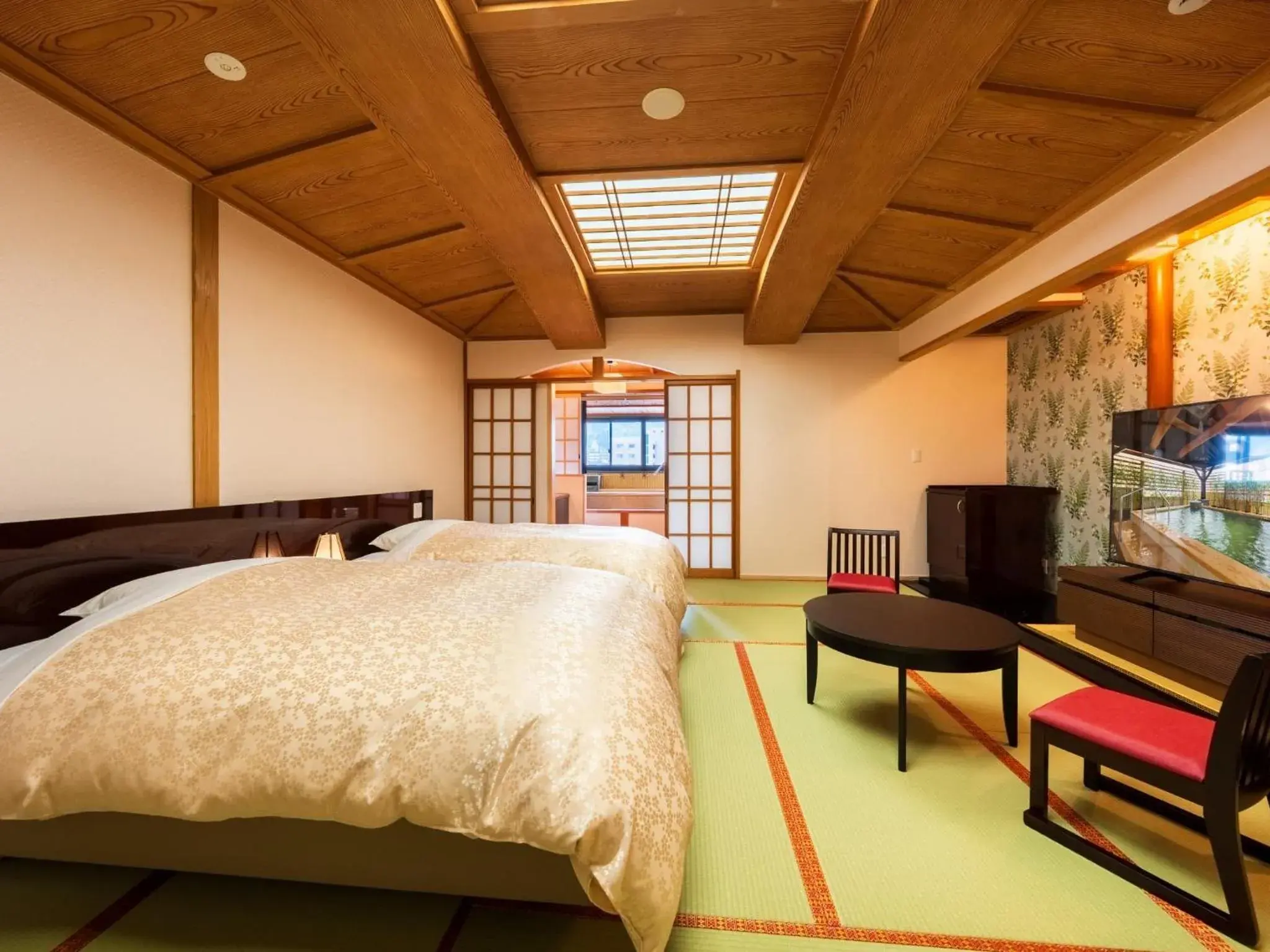 Special Modern Japanese-Western Room with Semi-Open-Air Bath - Non-Smoking (70㎡) in BeppuOnsen Hotel Sansenkaku Special Modern Japanese-Western Room with Semi-Open-Air Bath - Non-Smoking (70㎡) in BeppuOnsen Hotel Sansenkaku