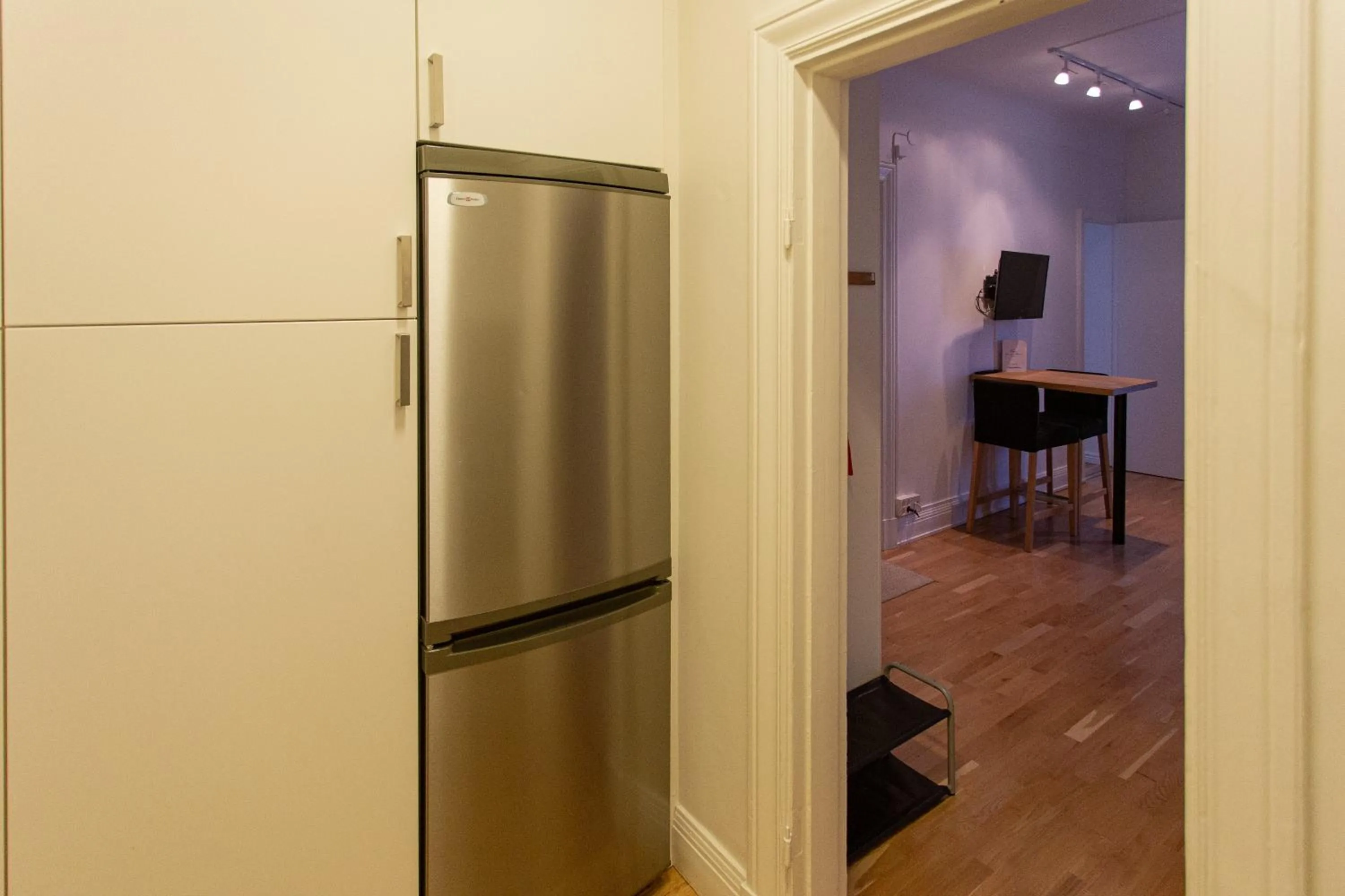 kitchen in Continental Apartment Hotel Sundsvall