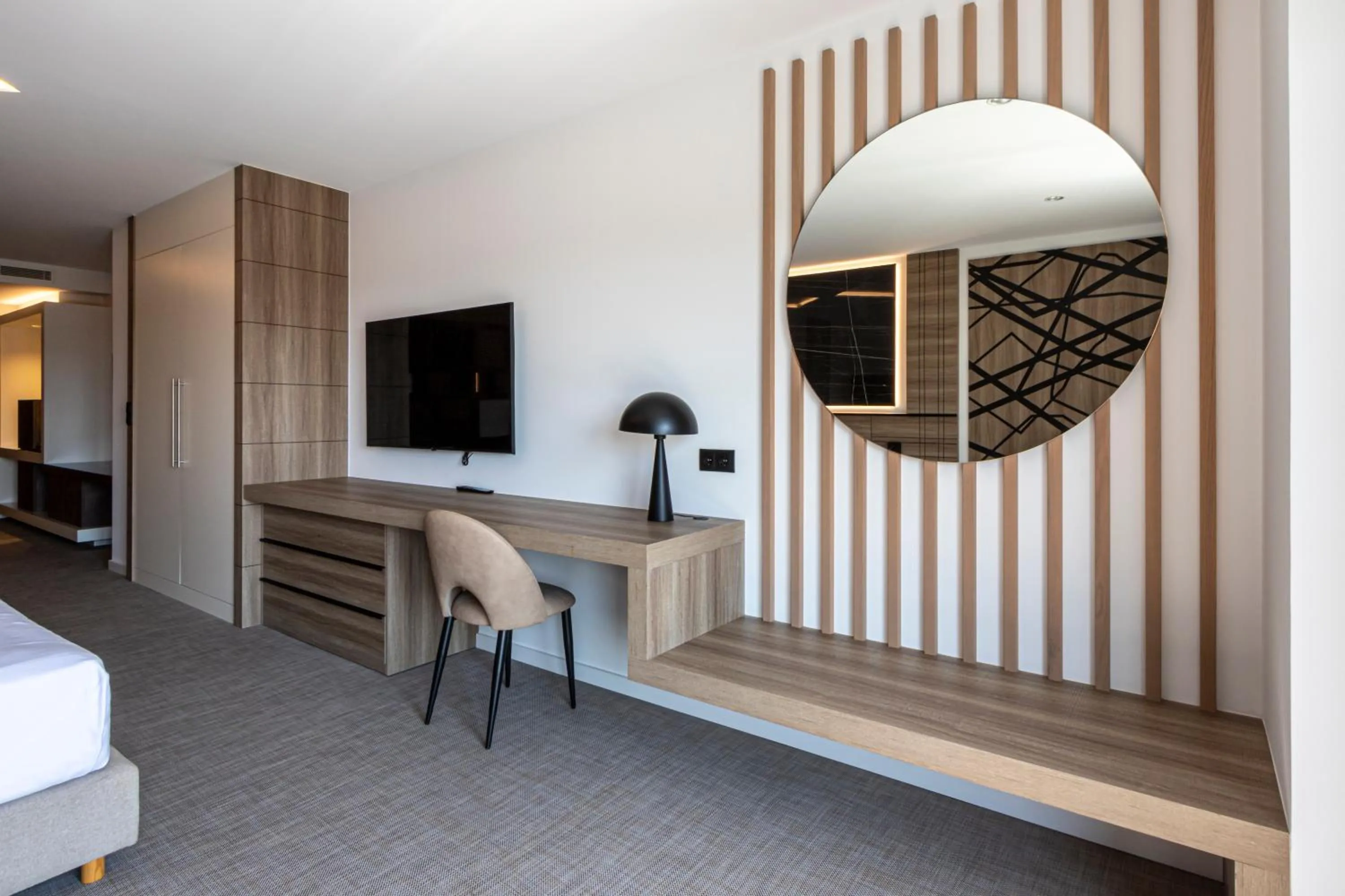 Photo of the whole room in Hotel Inffinit Sanxenxo