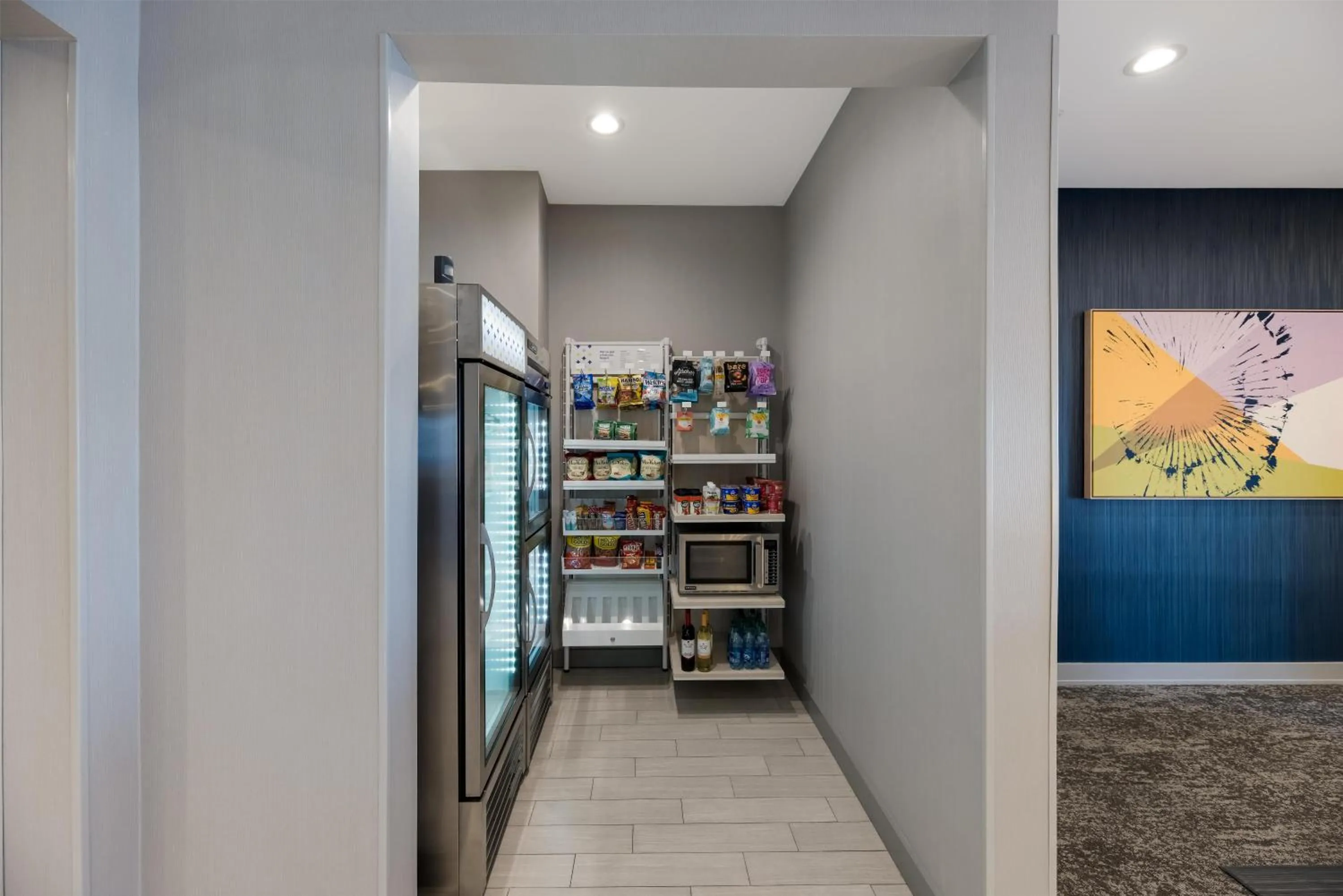 Restaurant/places to eat in Spark by Hilton Midland South