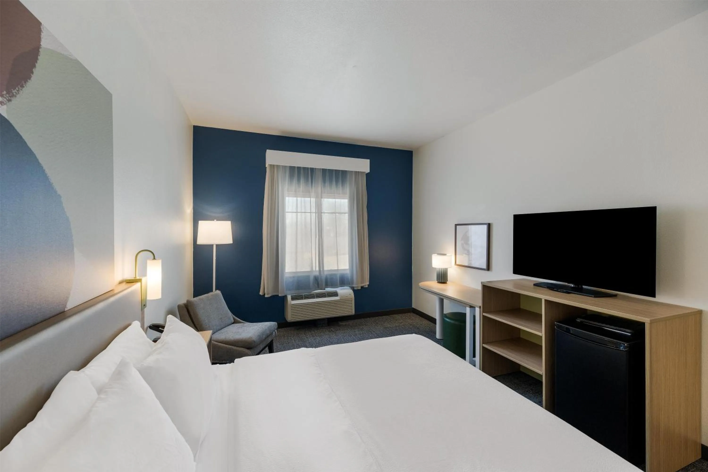 Bed in Spark by Hilton Midland South