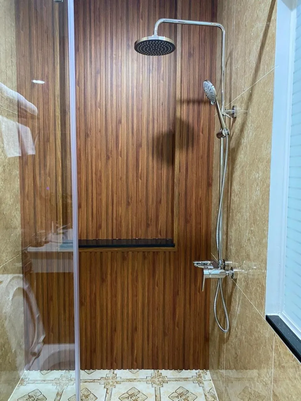 Toilet in Cozy 86 Homestay