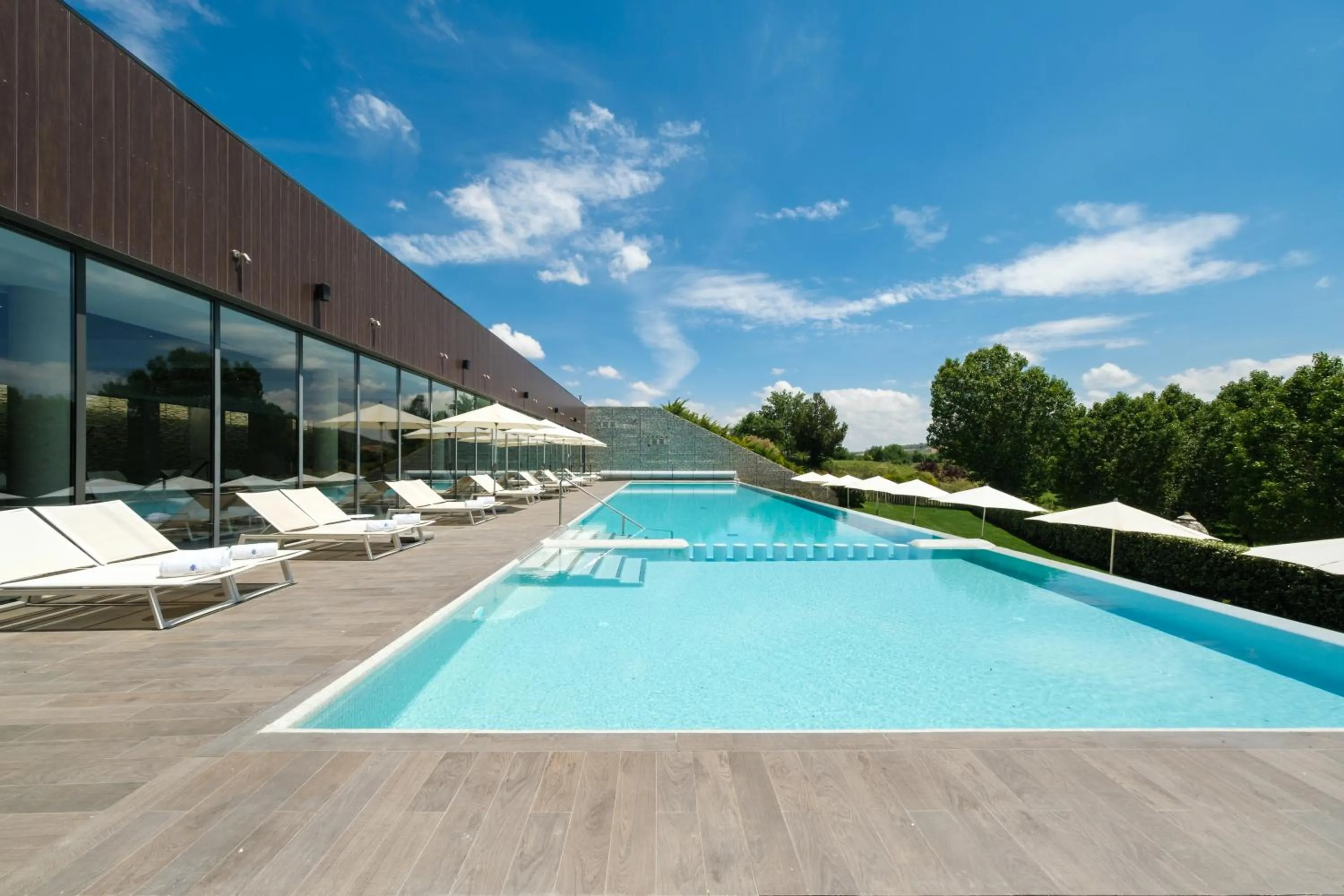 Swimming pool in Castilla Termal Monasterio de Valbuena - Small Luxury Hotels