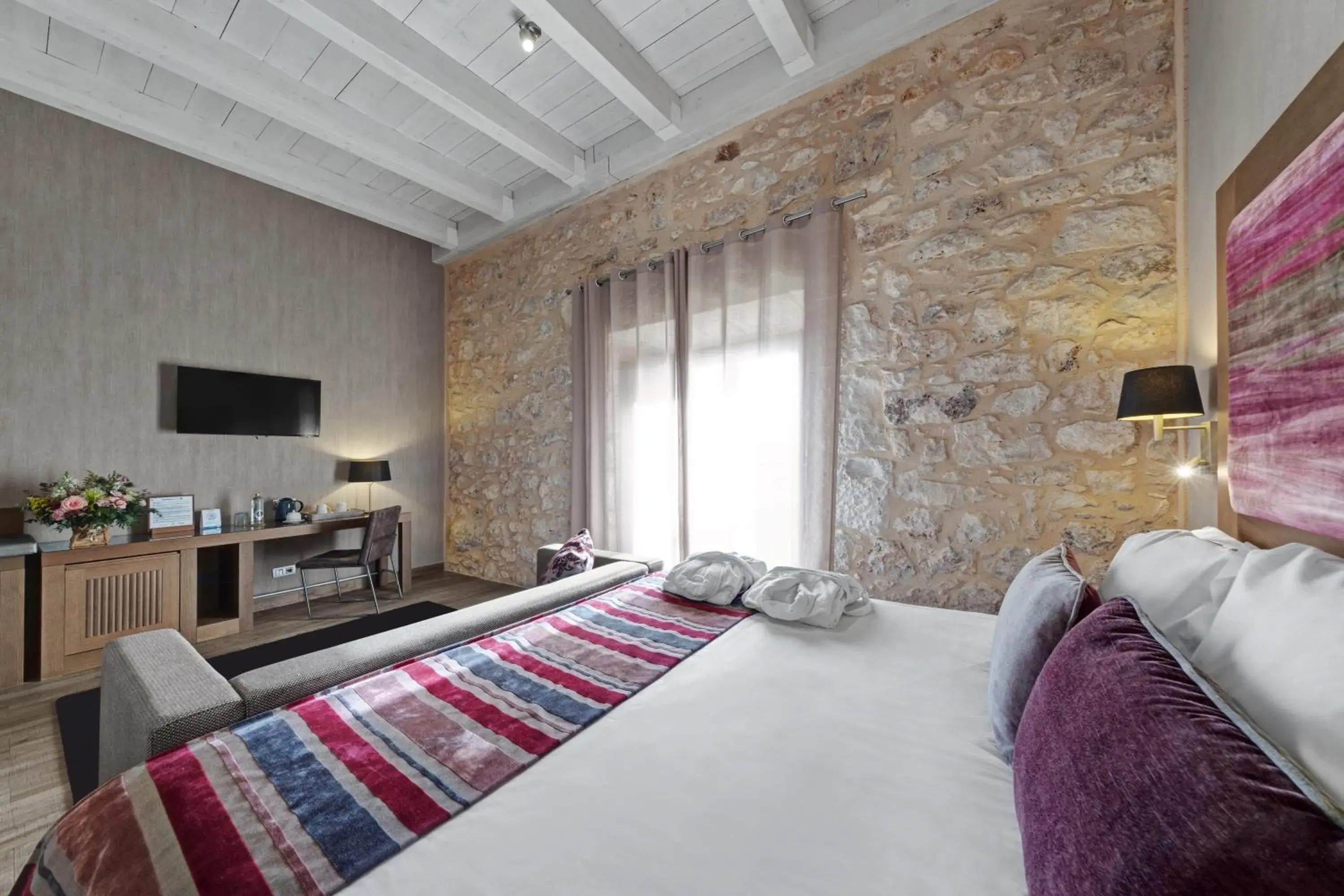 Photo of the whole room, Bed in Castilla Termal Monasterio de Valbuena - Small Luxury Hotels Photo of the whole room, Bed in Castilla Termal Monasterio de Valbuena - Small Luxury Hotels