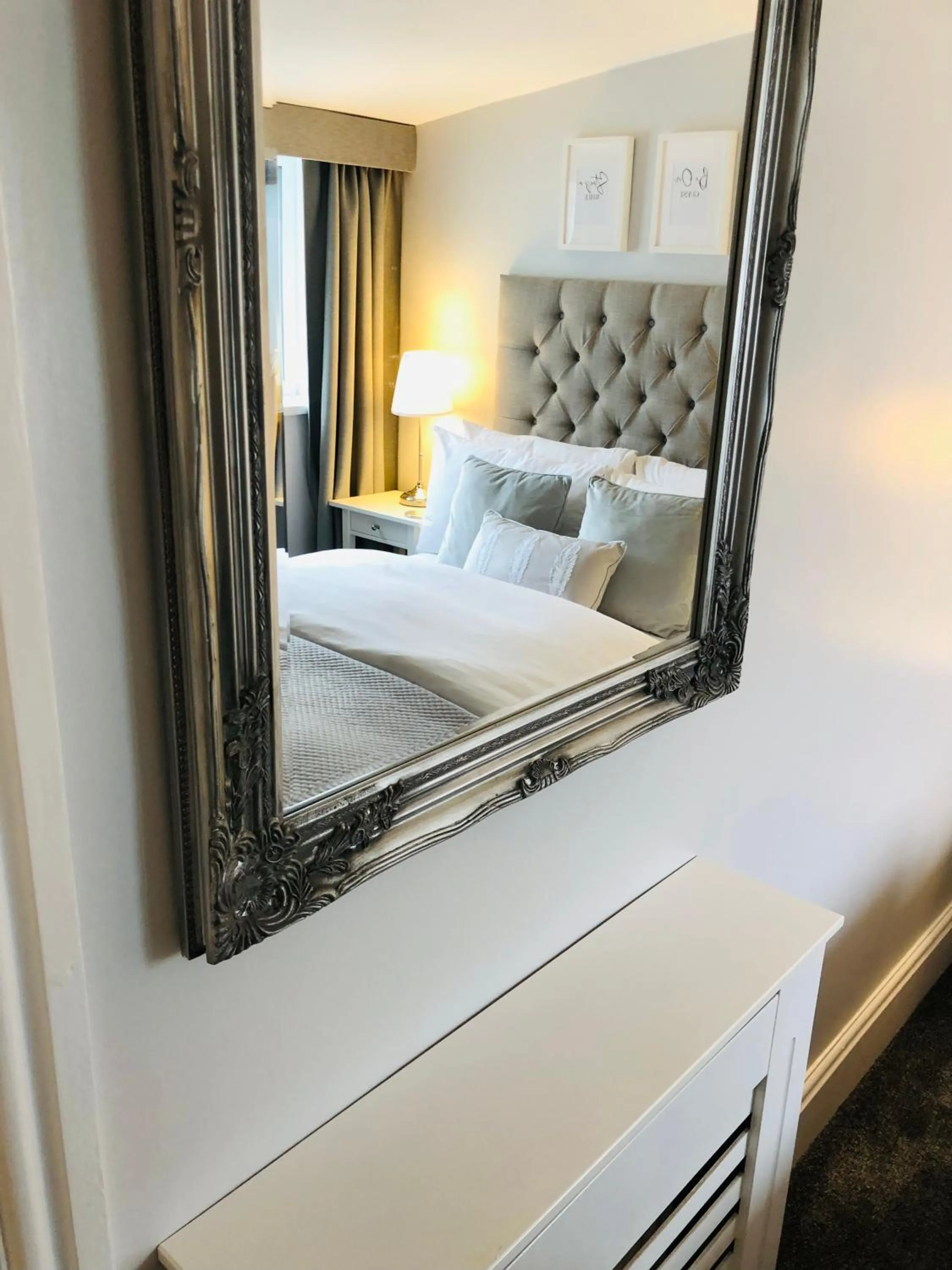 Bed in Chadberry House Hotel