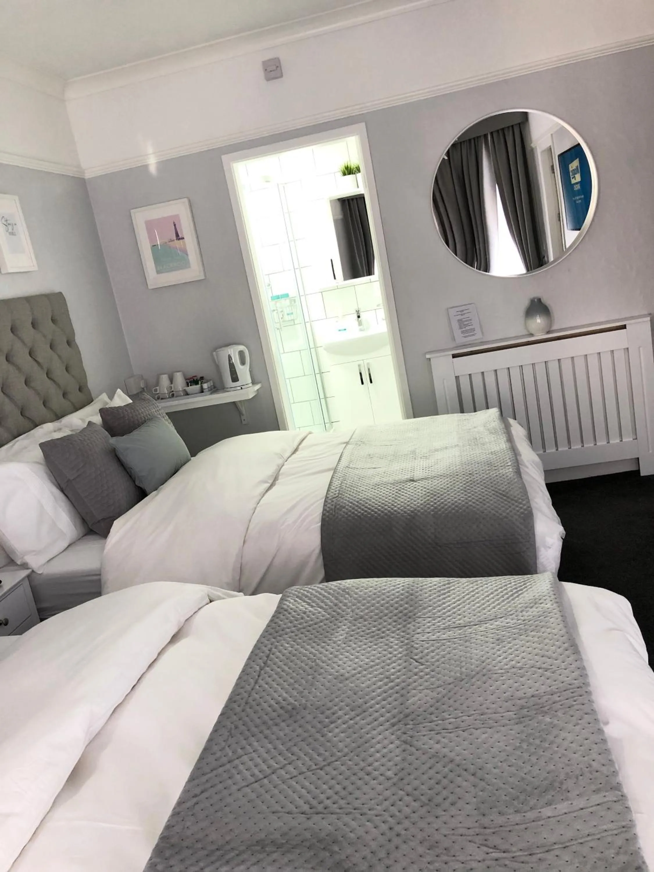 Bedroom in Chadberry House Hotel