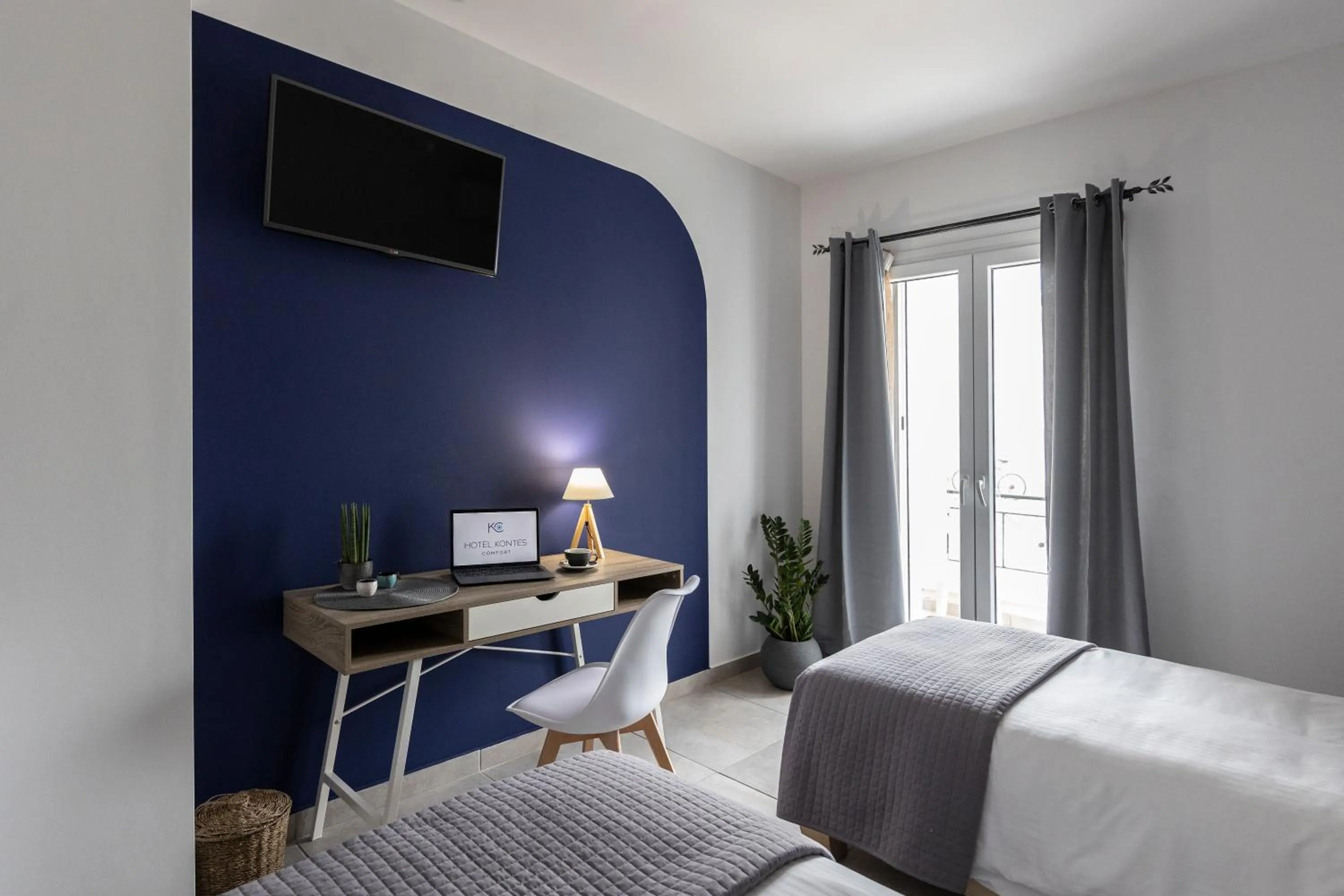 Bedroom, Bed in Hotel Kontes Comfort