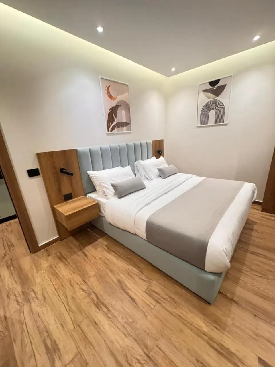 Studio with Terrace in Alfa Residence Studio with Terrace in Alfa Residence