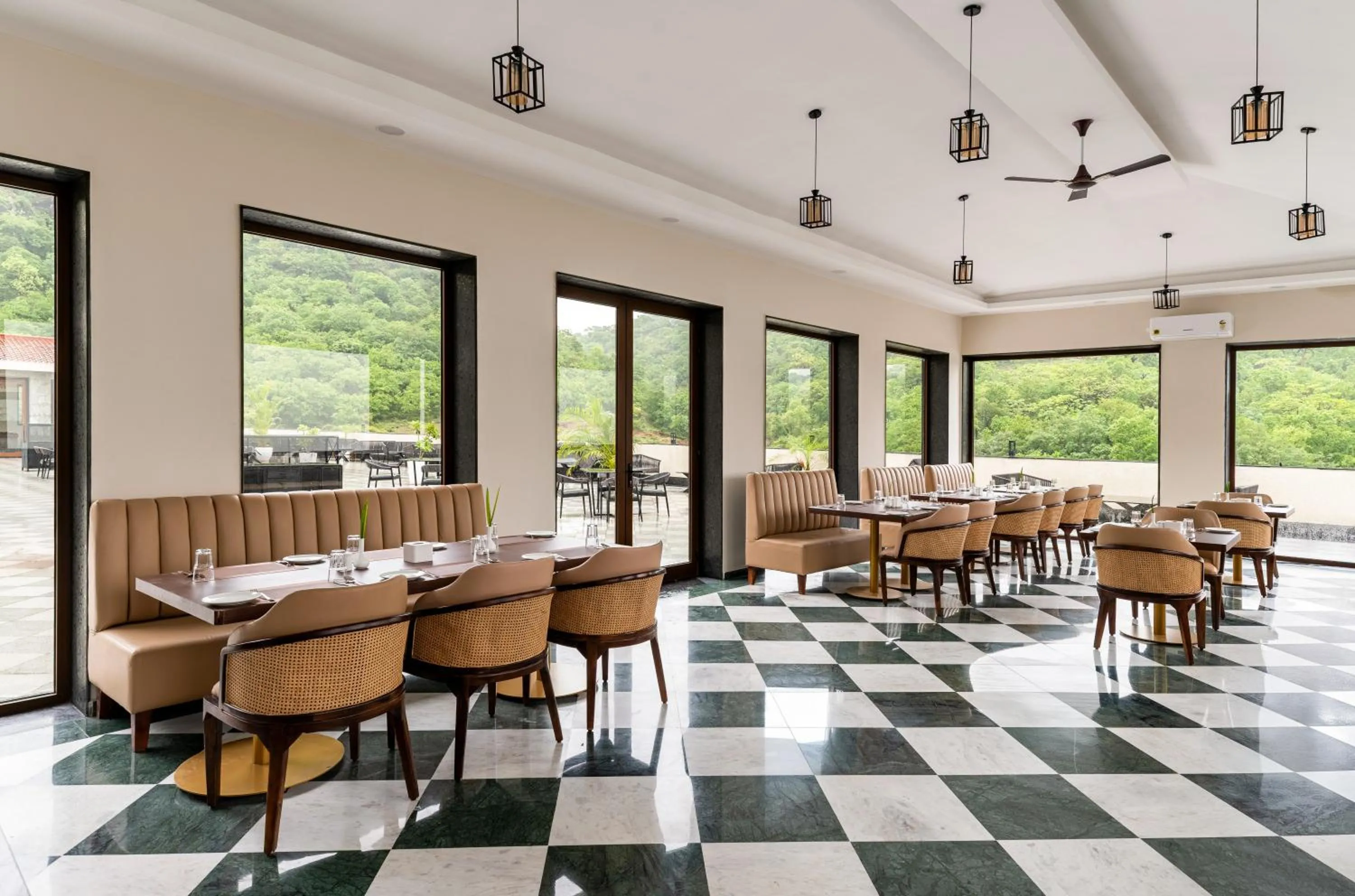 Restaurant/places to eat in Namoka The Fort Resort, Kumbhalgarh