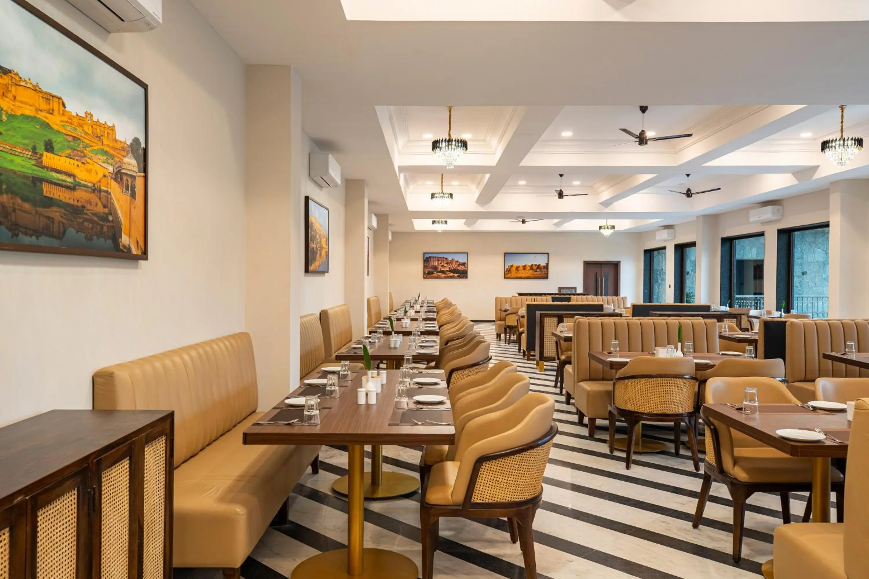 Restaurant/places to eat in Namoka The Fort Resort, Kumbhalgarh