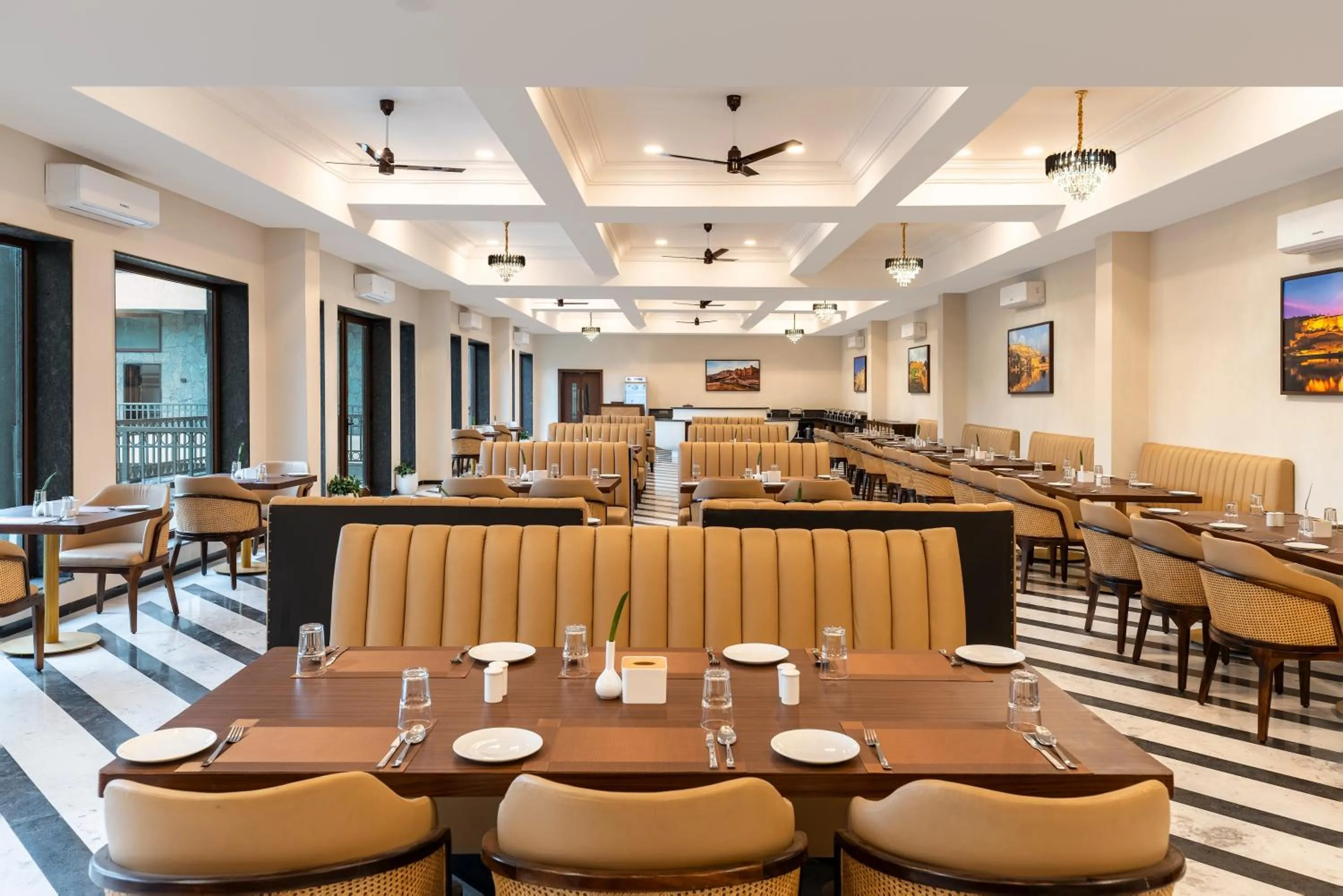 Restaurant/places to eat in Namoka The Fort Resort, Kumbhalgarh
