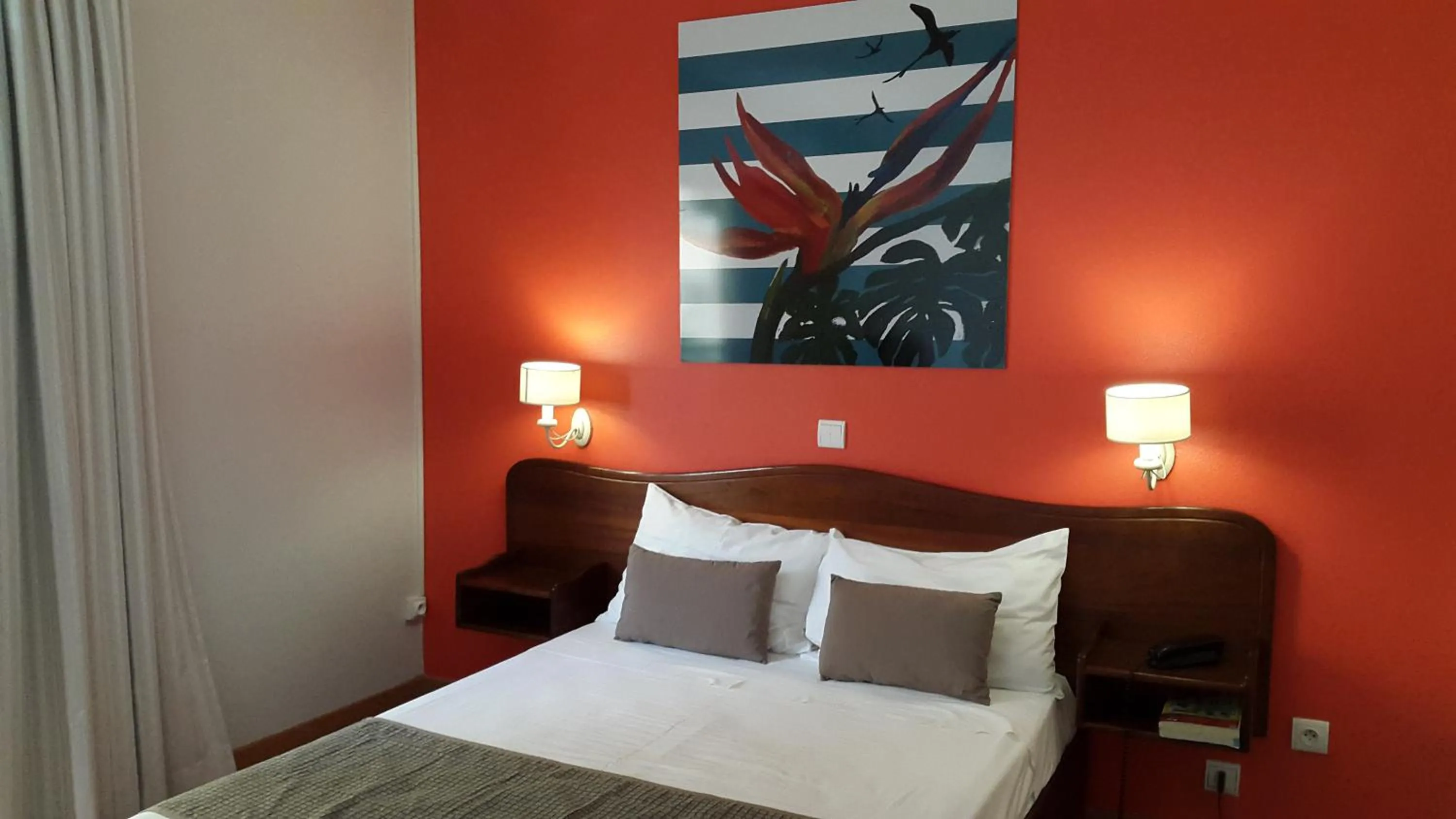 Bedroom, Bed in Hotel Austral by Exsel