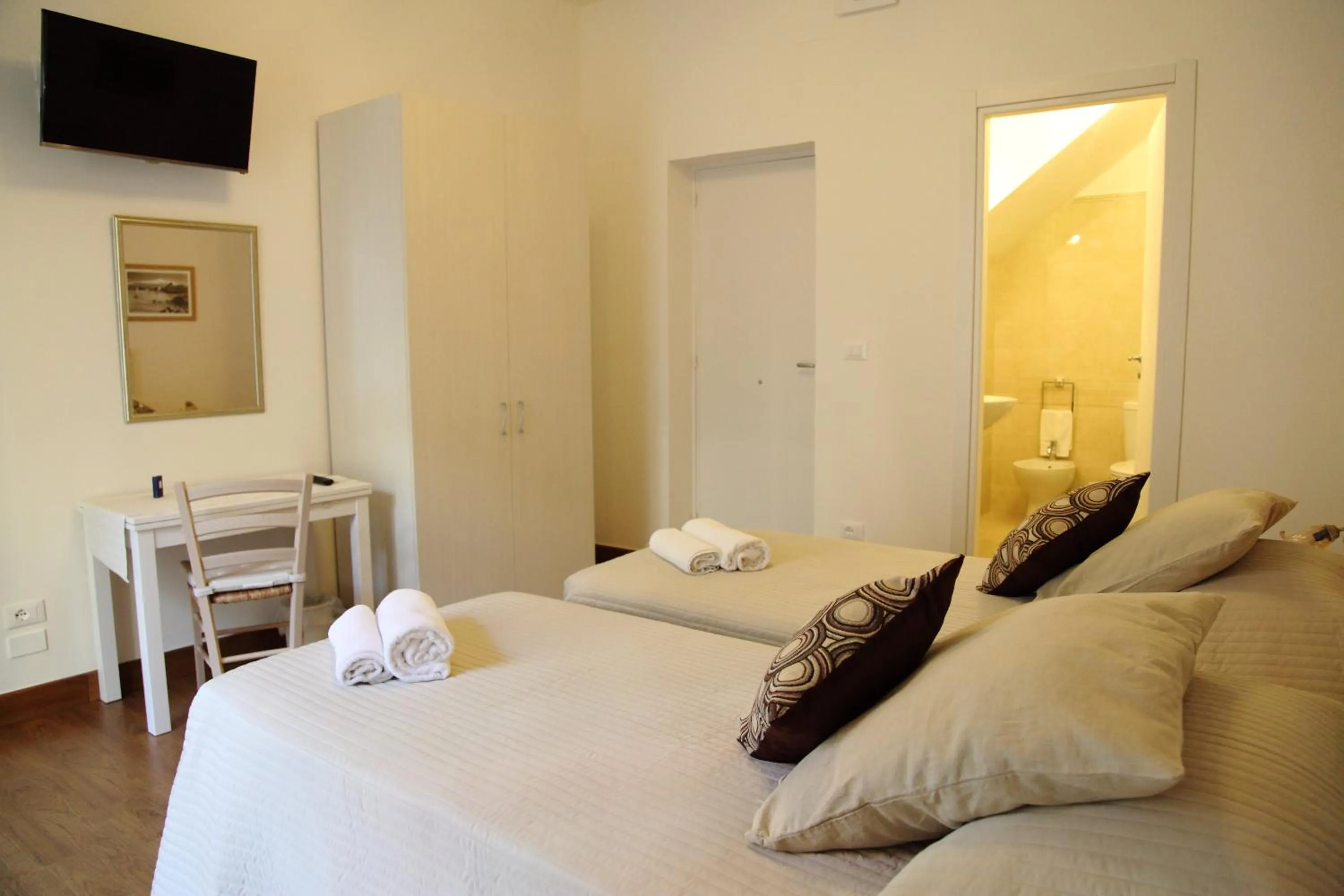 Bedroom, Bed in B&B Evelyne