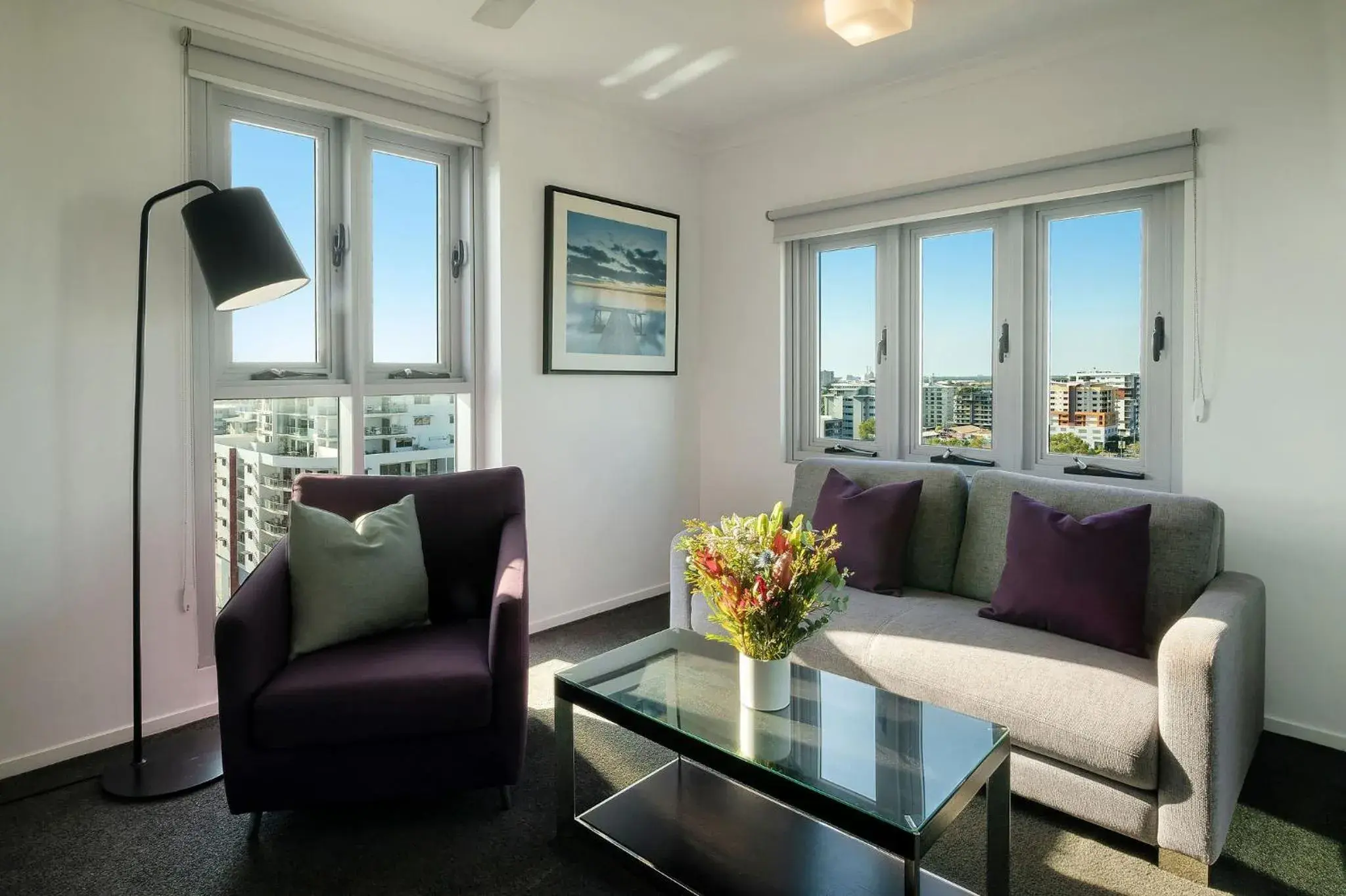 Living room in H on Mitchell Apartment Hotel Living room in H on Mitchell Apartment Hotel