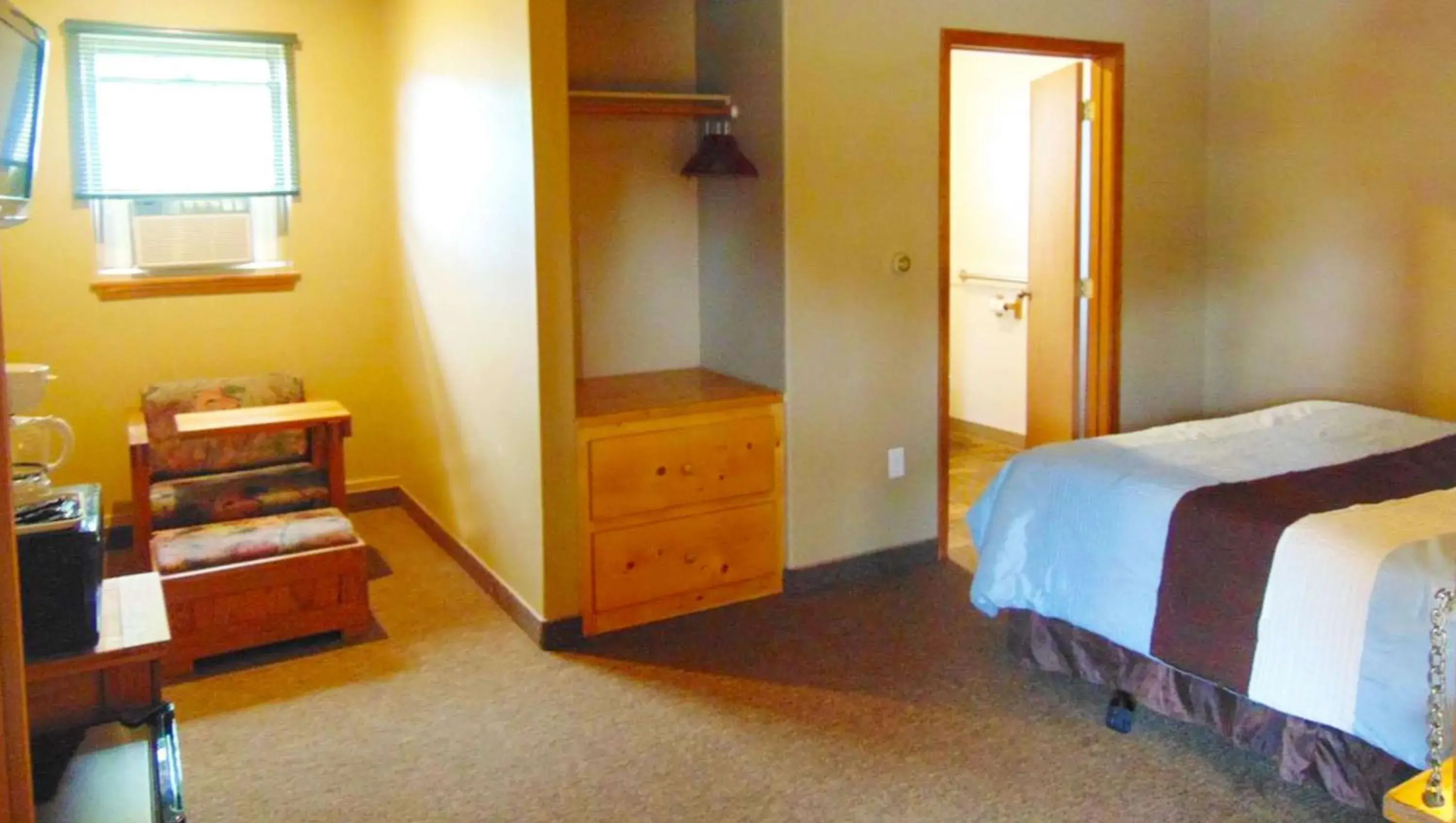 Double Room - Disability Access in Dodge Peak Lodge Double Room - Disability Access in Dodge Peak Lodge