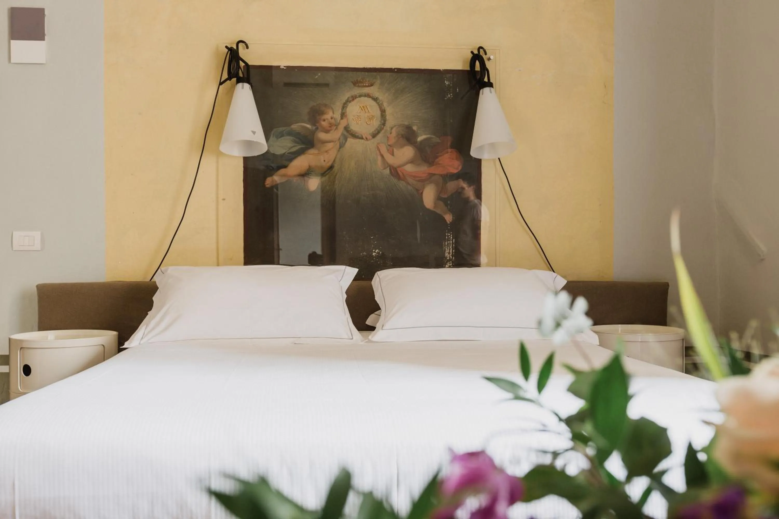 Bed in The Artists' Palace Florence