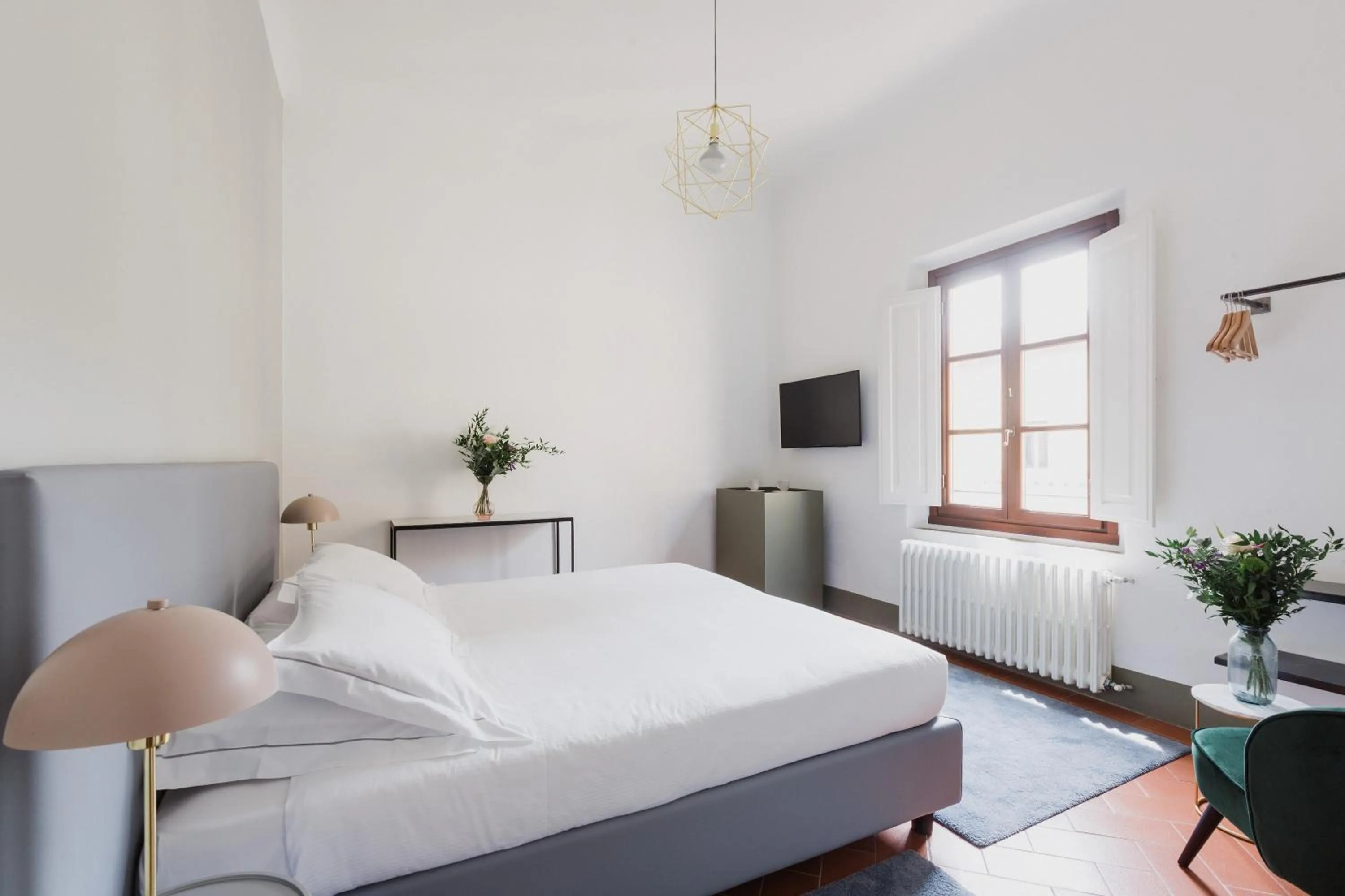 Photo of the whole room, Bed in The Artists' Palace Florence