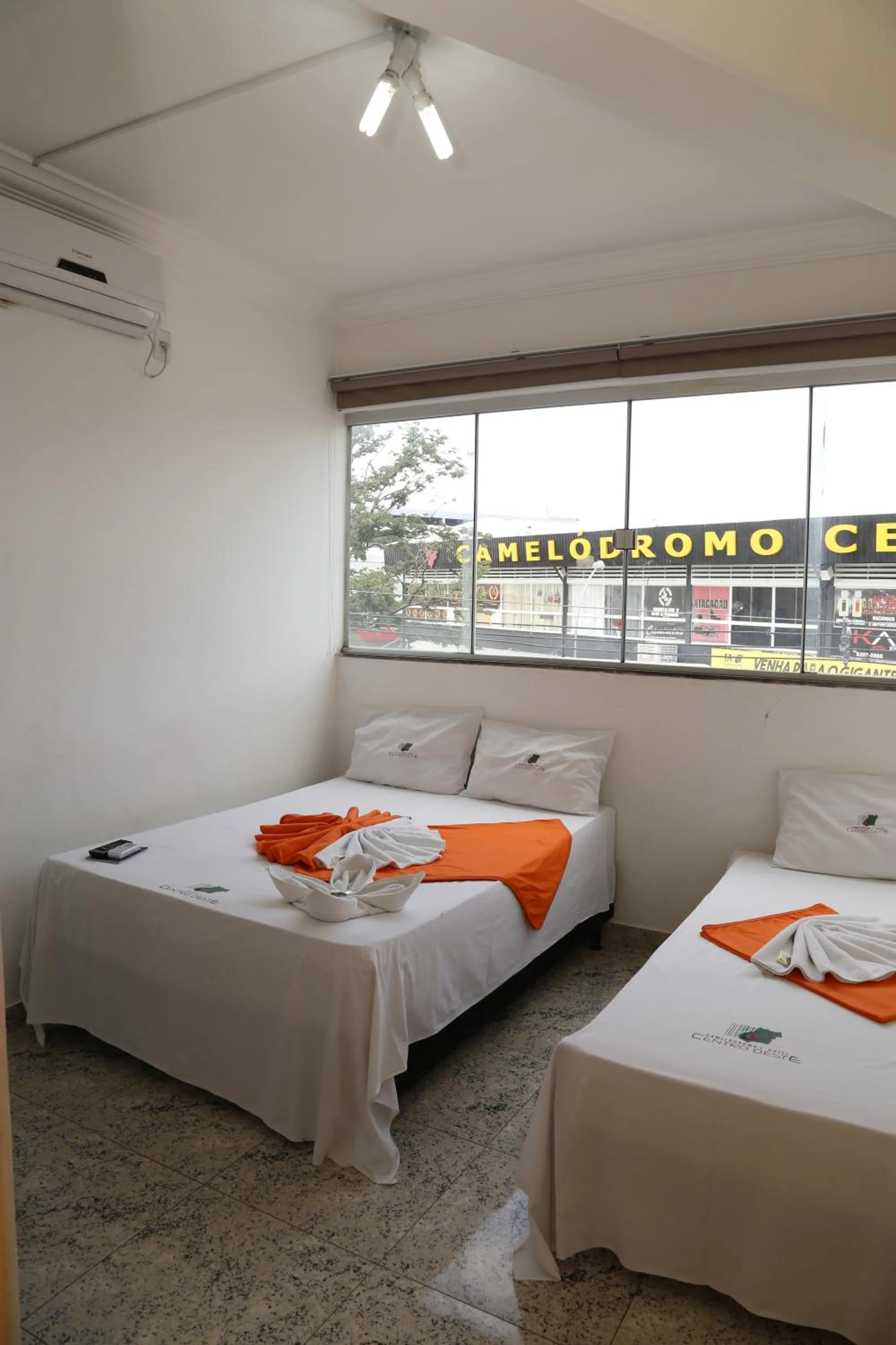 Photo of the whole room, Bed in Hotel Cco Goiânia