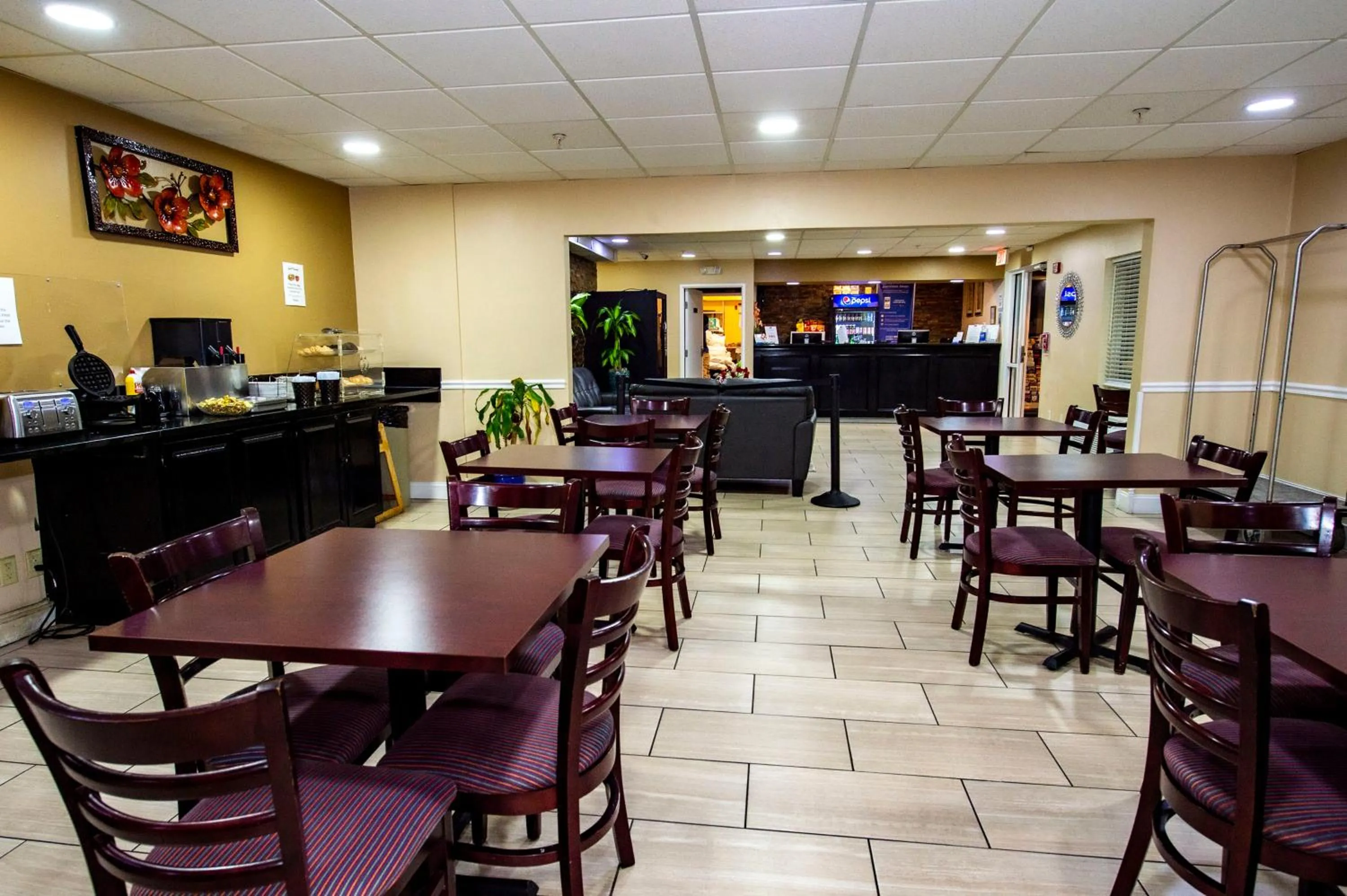 Restaurant/places to eat in Rodeway Inn Central Colorado Springs