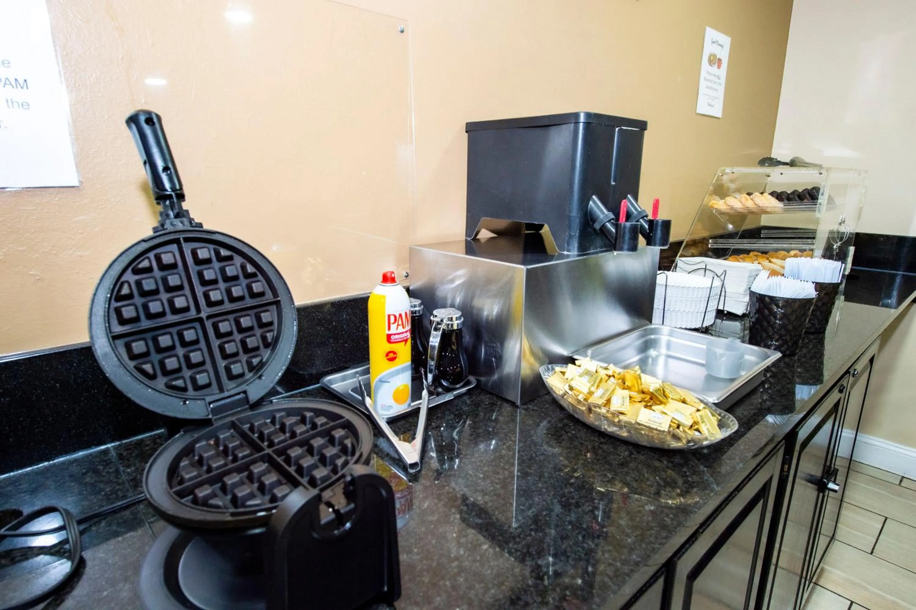 Food in Rodeway Inn Central Colorado Springs