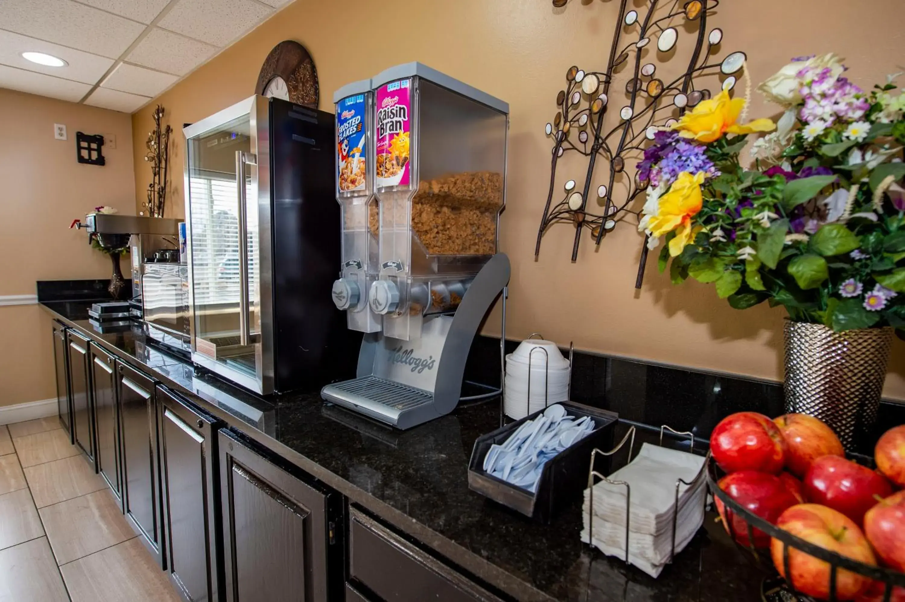 Food in Rodeway Inn Central Colorado Springs Food in Rodeway Inn Central Colorado Springs