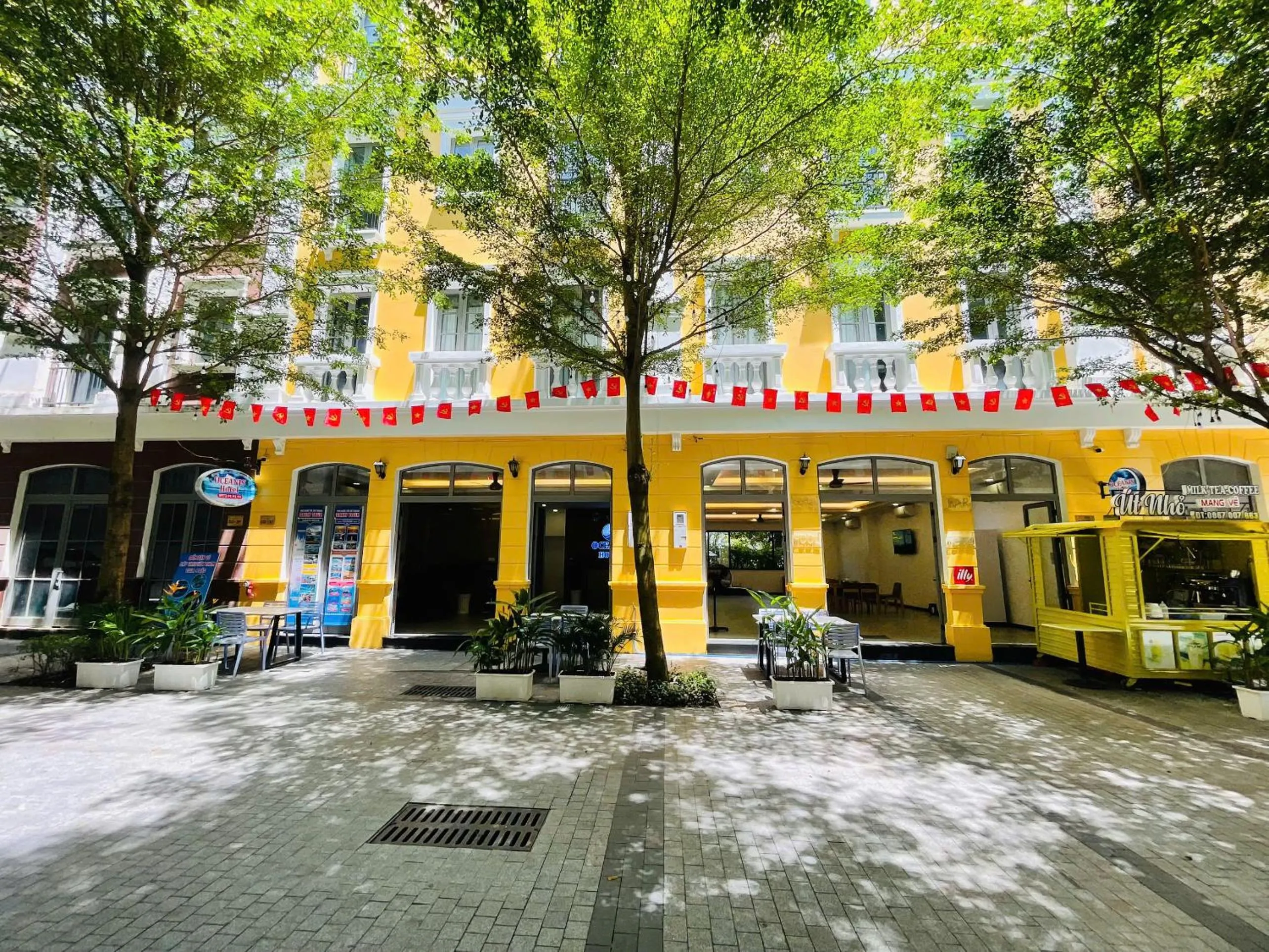 Property building in Oceanis Hotel