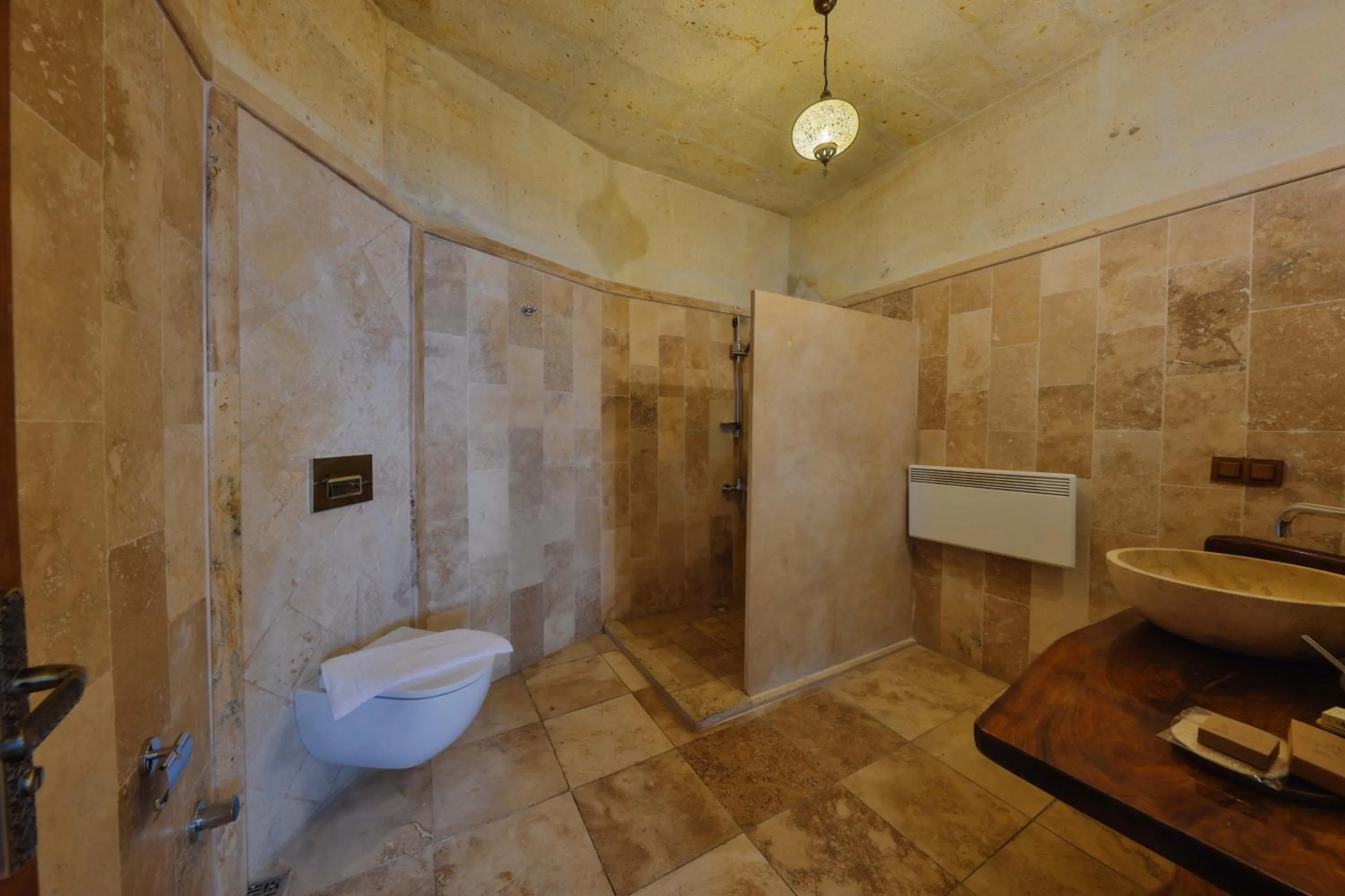 Bathroom in Nora Cave Hotel