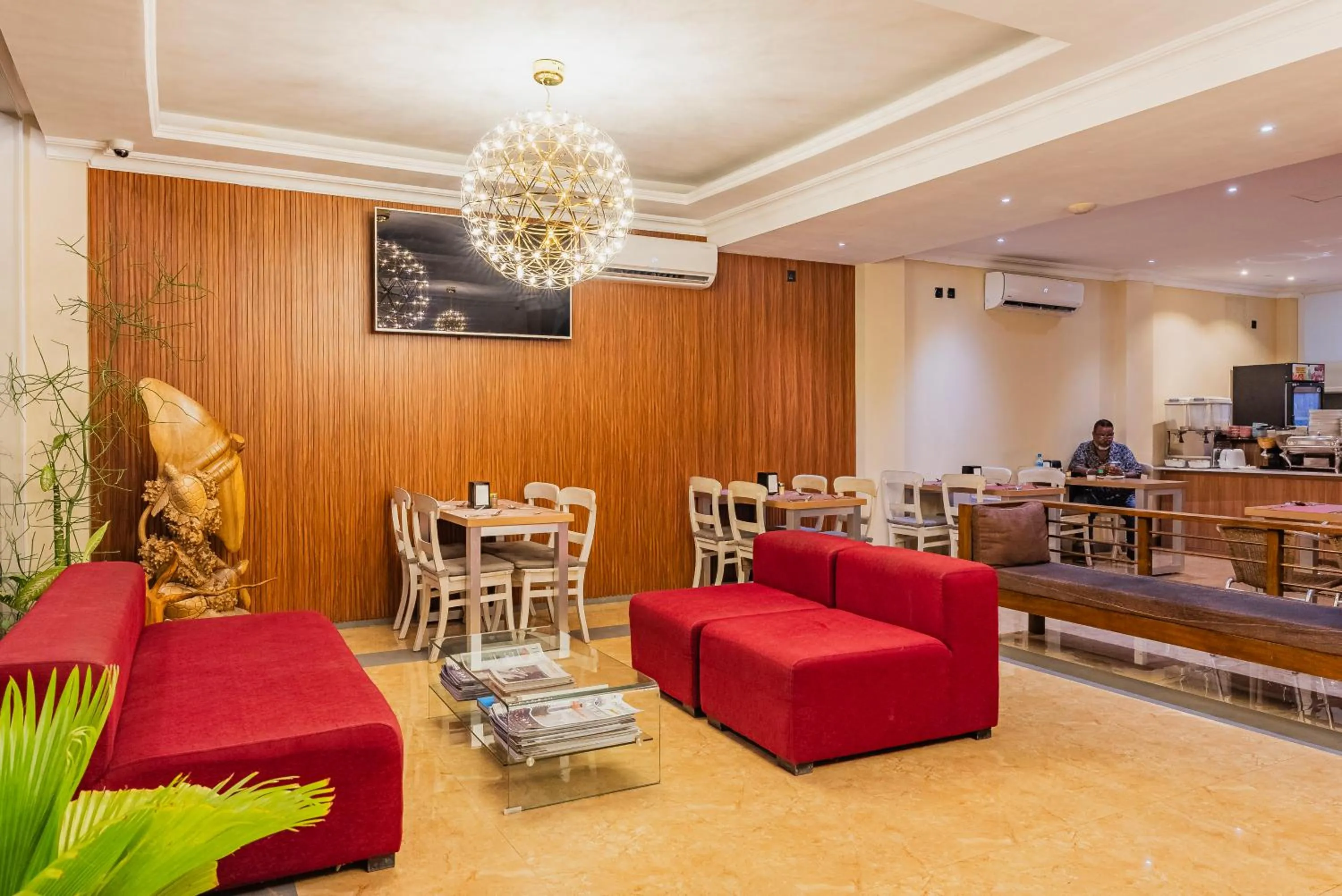 Restaurant/places to eat in Coral Grand Beach & Spa