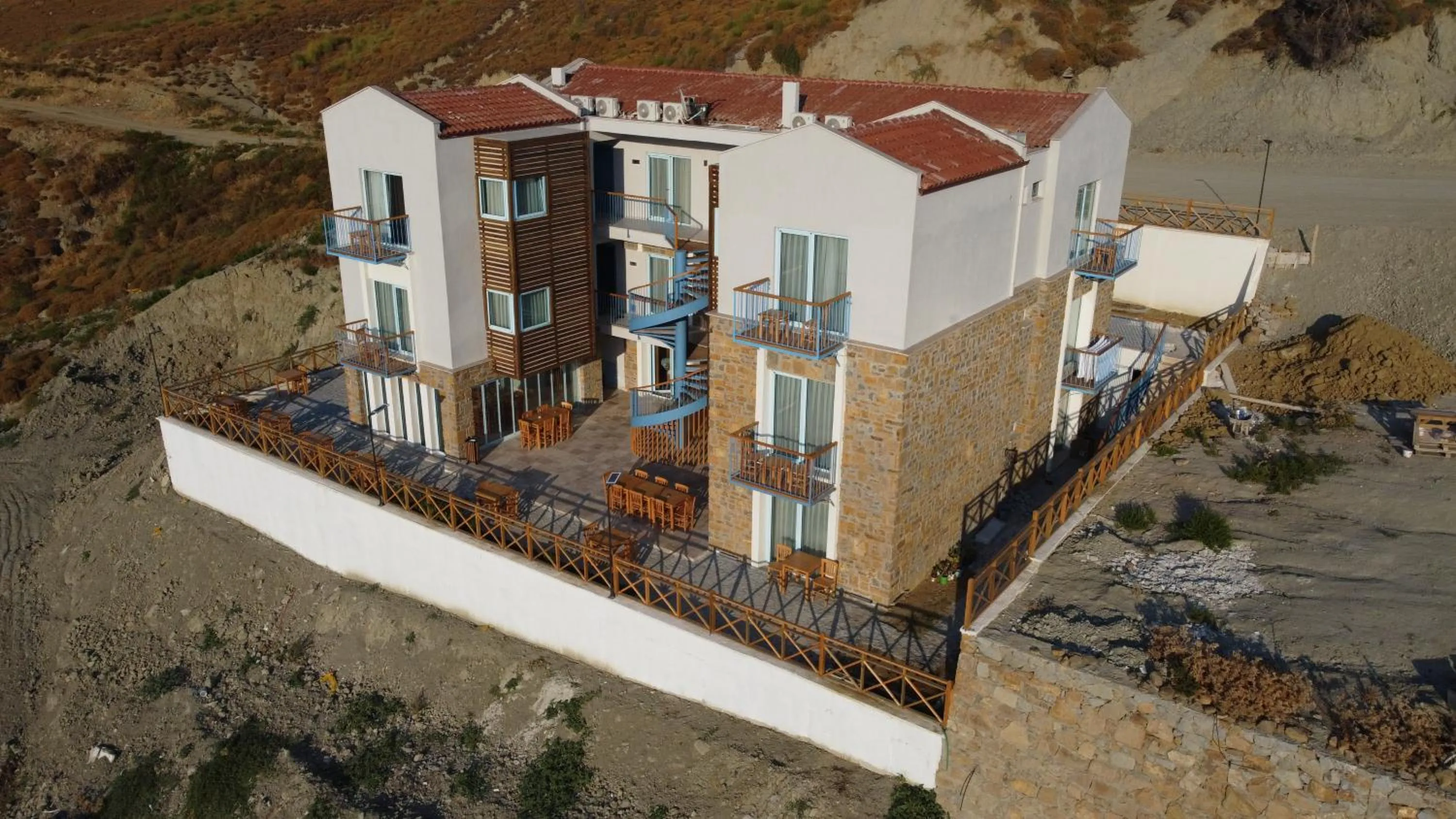 Property building in Fengari Ada Evi