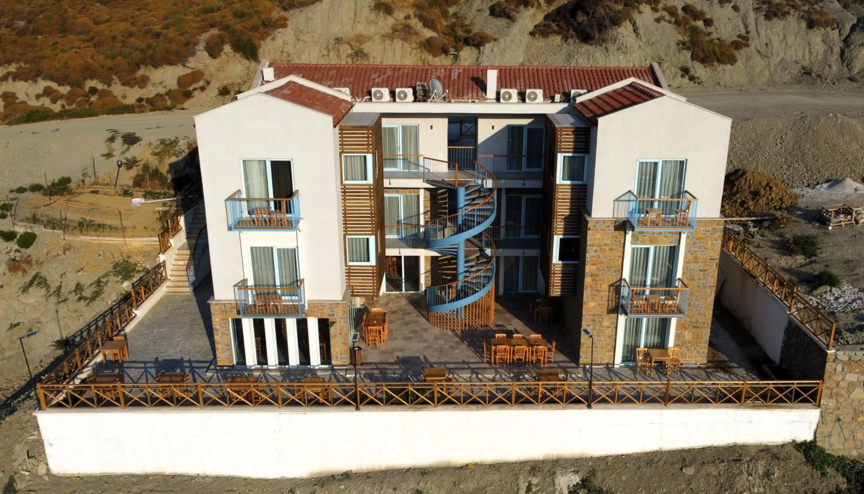 Property building in Fengari Ada Evi