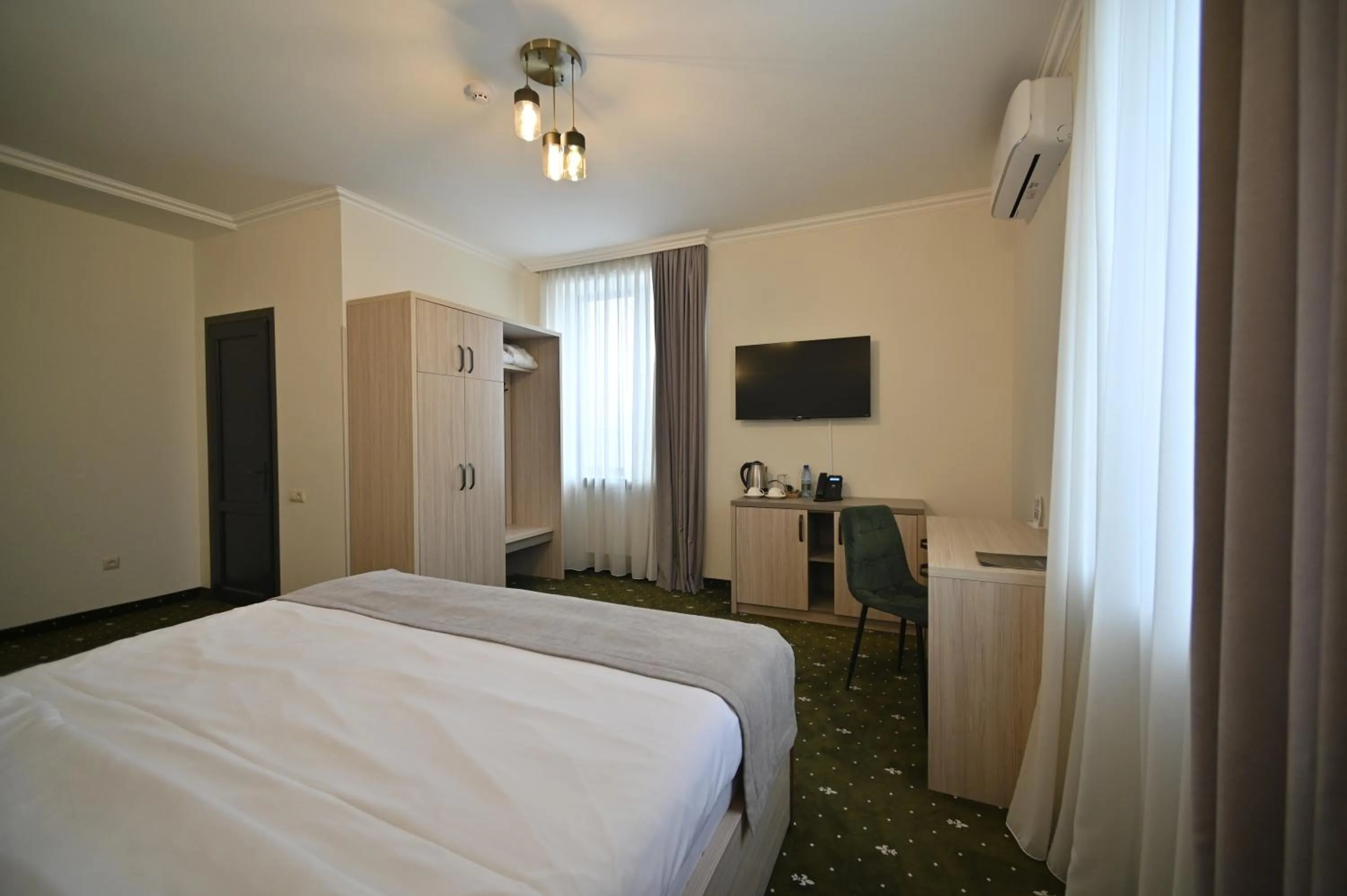 Double Room - single occupancy in Colette Hotel