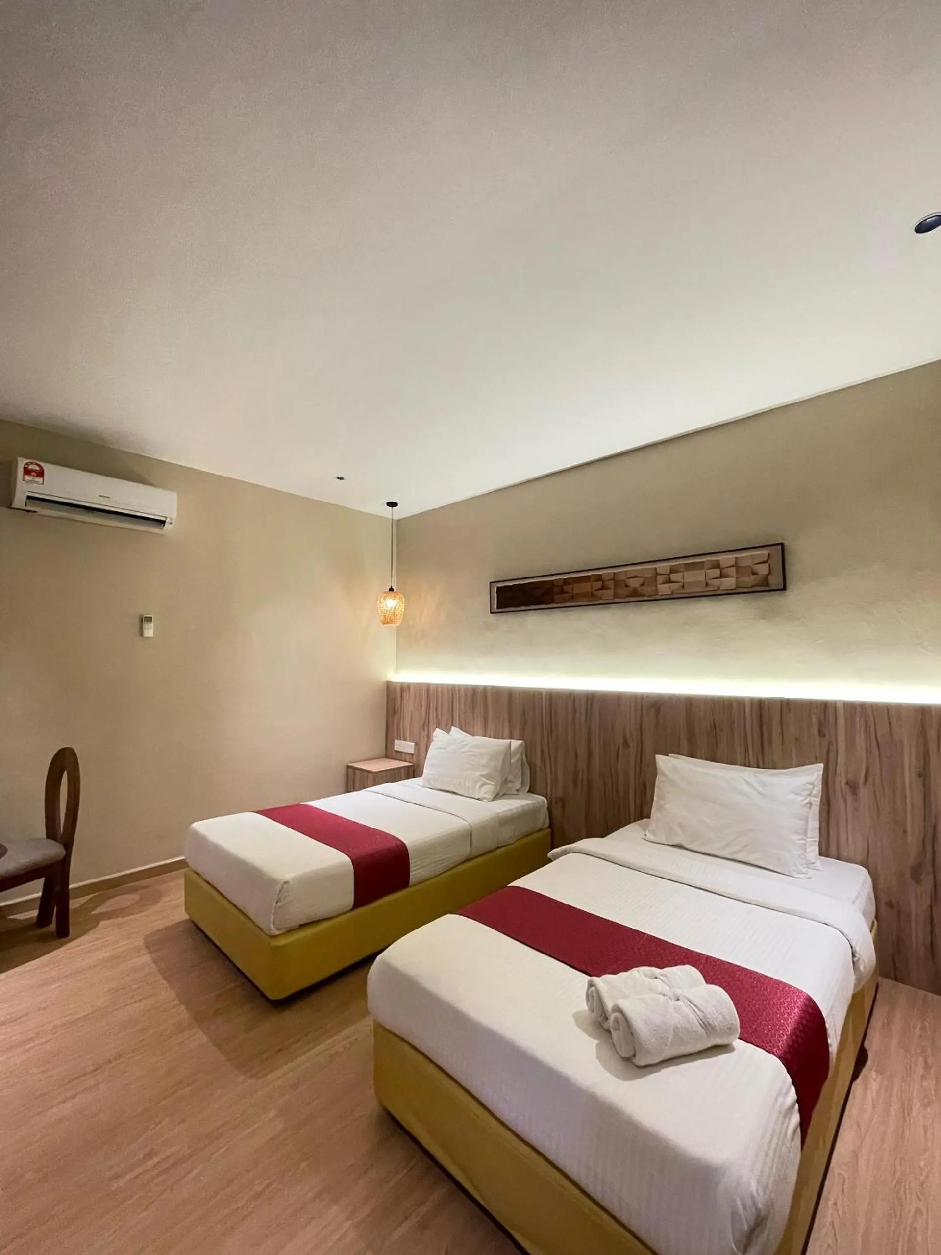 Bed in Rompin Beach Resorts