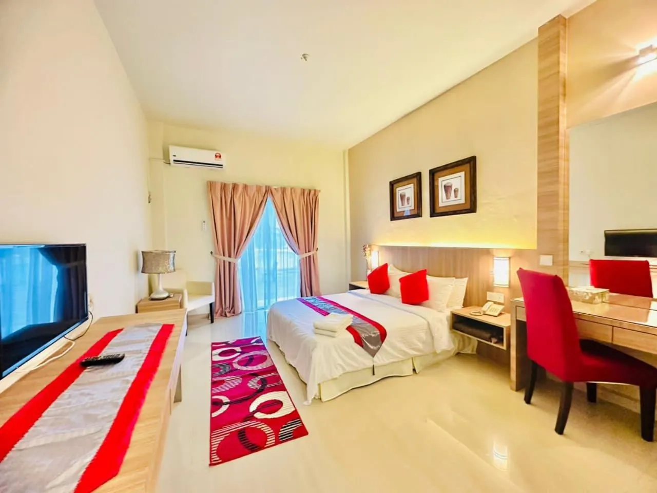 Bed in Rompin Beach Resorts