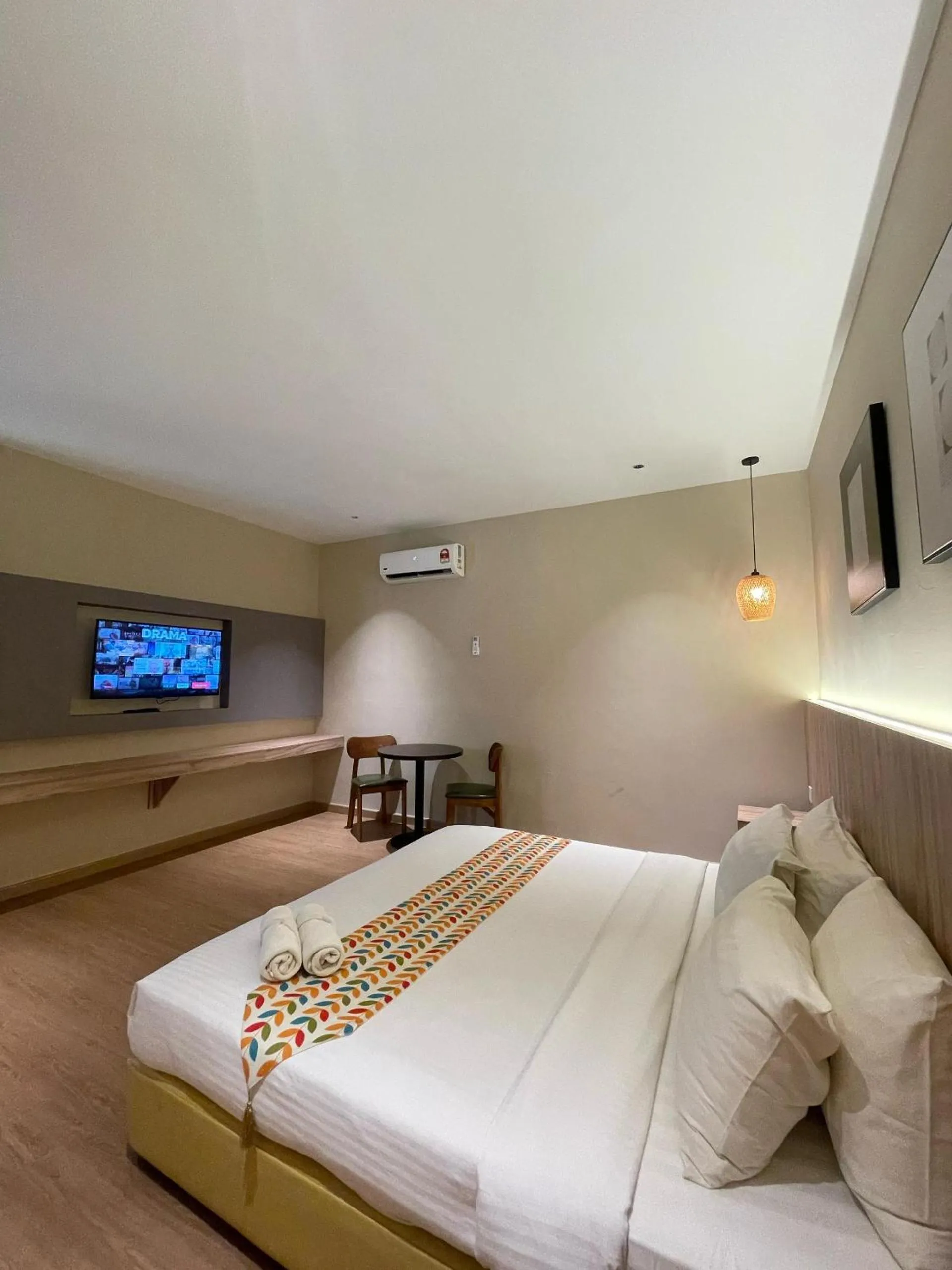 Bed in Rompin Beach Resorts